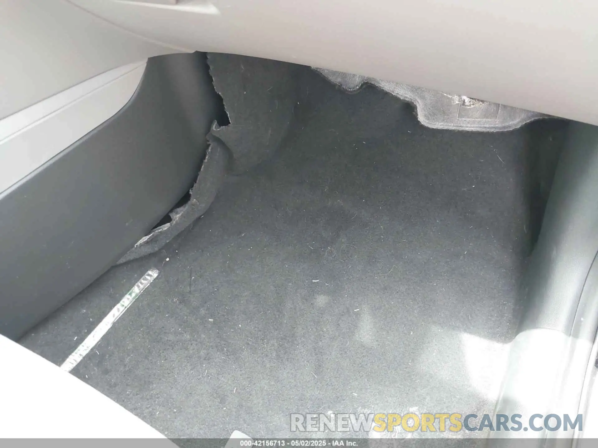 13 Photograph of a damaged car 5NPD74LF1LH610467 HYUNDAI ELANTRA 2020