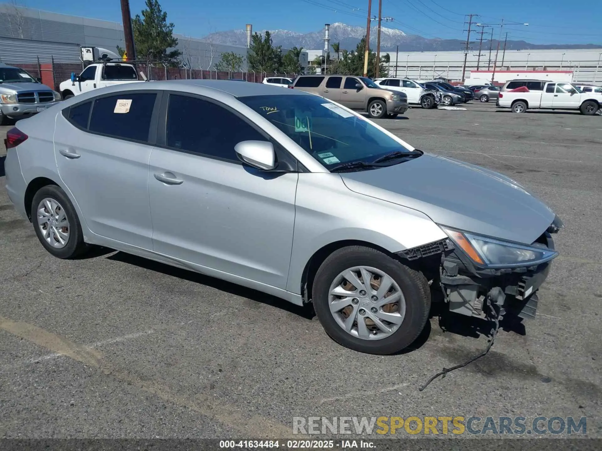 1 Photograph of a damaged car 5NPD74LF2LH499606 HYUNDAI ELANTRA 2020