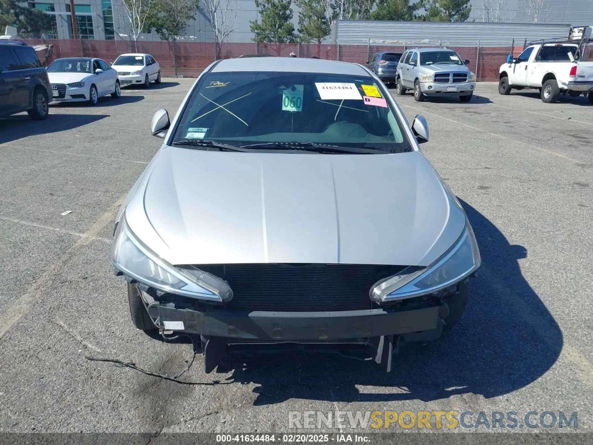 13 Photograph of a damaged car 5NPD74LF2LH499606 HYUNDAI ELANTRA 2020