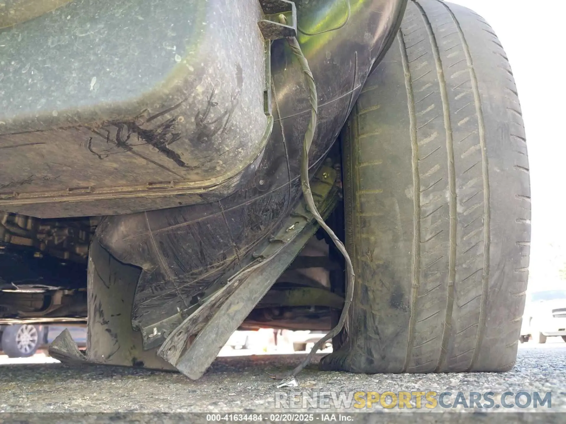 18 Photograph of a damaged car 5NPD74LF2LH499606 HYUNDAI ELANTRA 2020