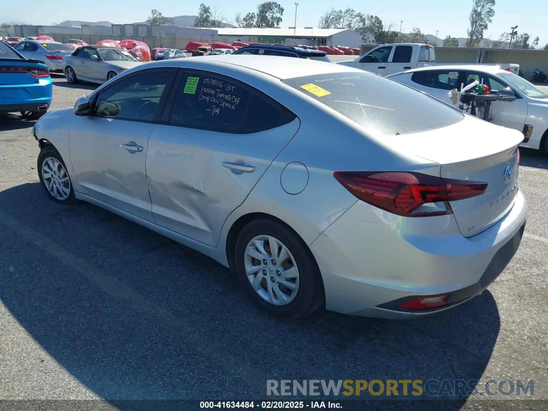 3 Photograph of a damaged car 5NPD74LF2LH499606 HYUNDAI ELANTRA 2020