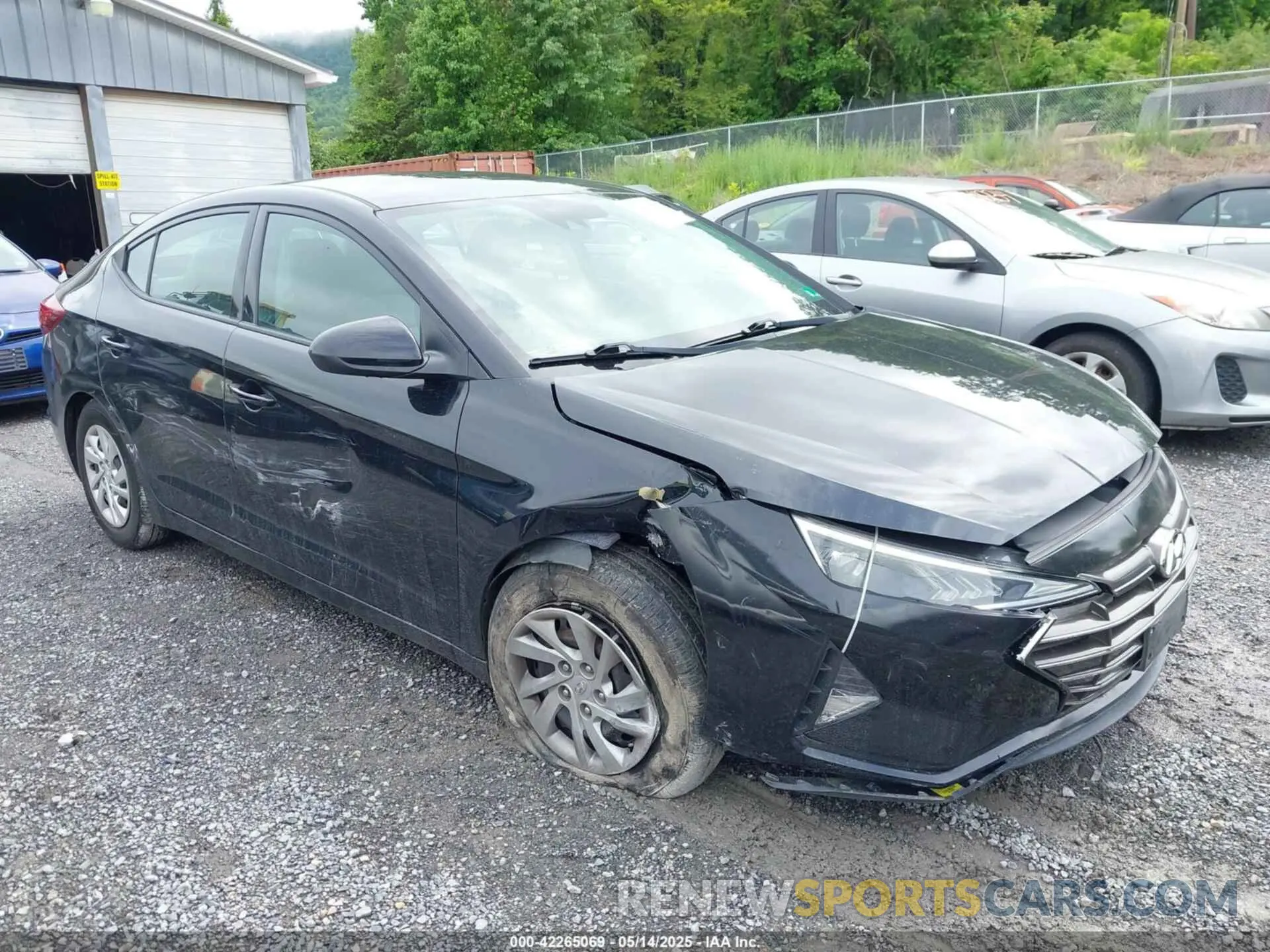 6 Photograph of a damaged car 5NPD74LF2LH510135 HYUNDAI ELANTRA 2020