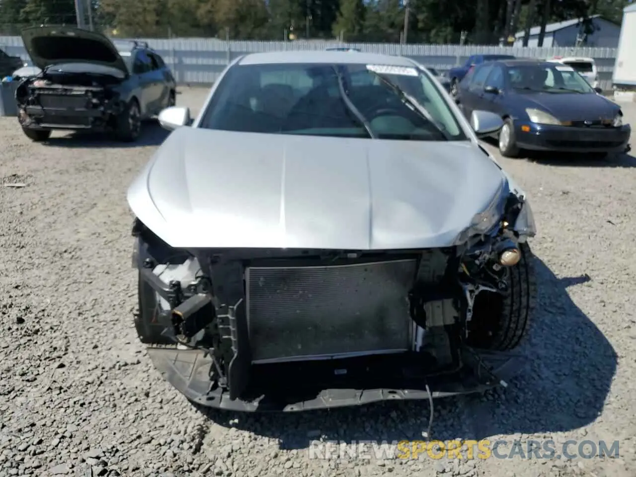 5 Photograph of a damaged car 5NPD74LF2LH520339 HYUNDAI ELANTRA 2020