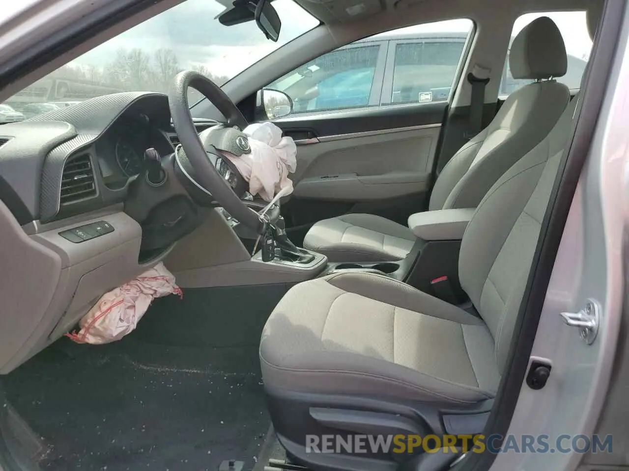 7 Photograph of a damaged car 5NPD74LF2LH530191 HYUNDAI ELANTRA 2020
