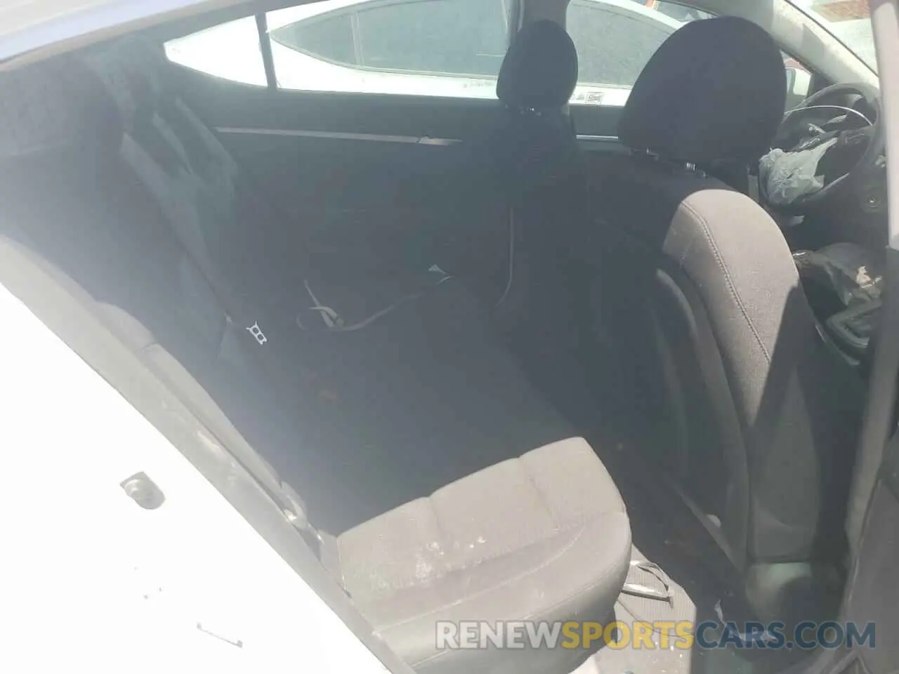 10 Photograph of a damaged car 5NPD74LF2LH604855 HYUNDAI ELANTRA 2020
