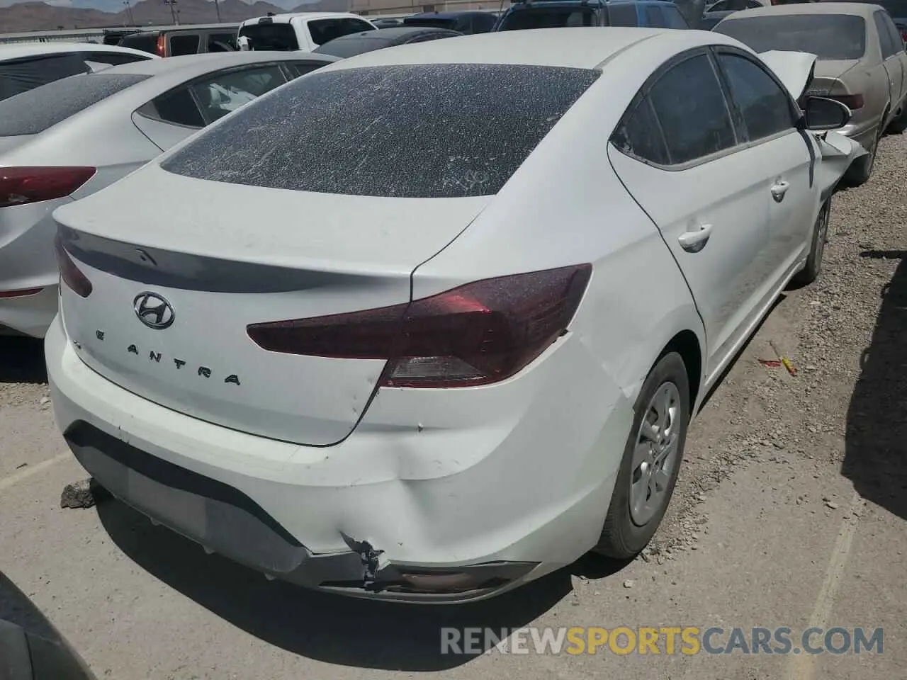 3 Photograph of a damaged car 5NPD74LF2LH604855 HYUNDAI ELANTRA 2020