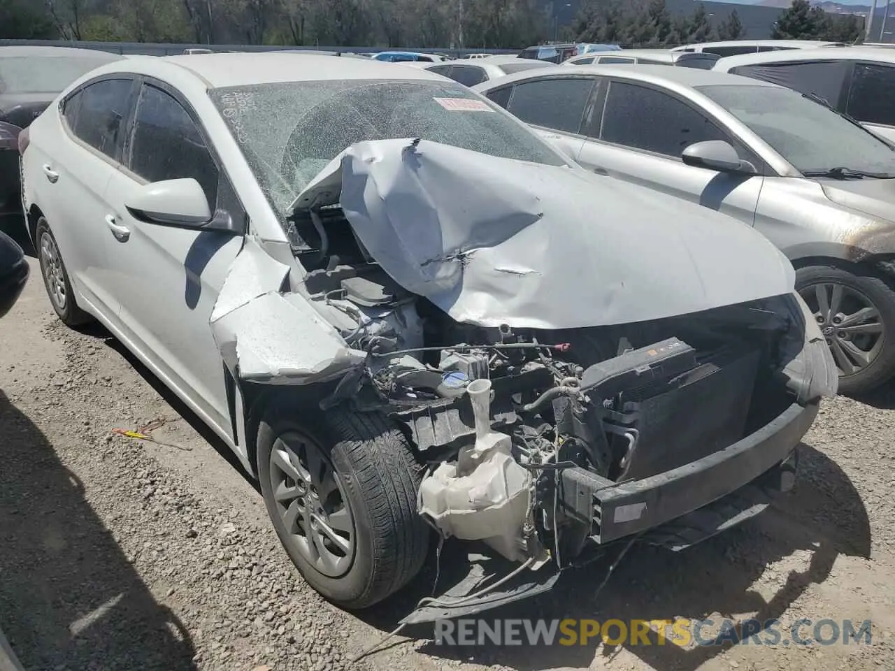 4 Photograph of a damaged car 5NPD74LF2LH604855 HYUNDAI ELANTRA 2020
