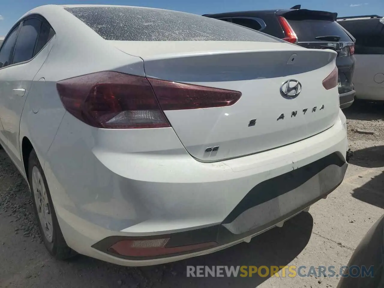 6 Photograph of a damaged car 5NPD74LF2LH604855 HYUNDAI ELANTRA 2020