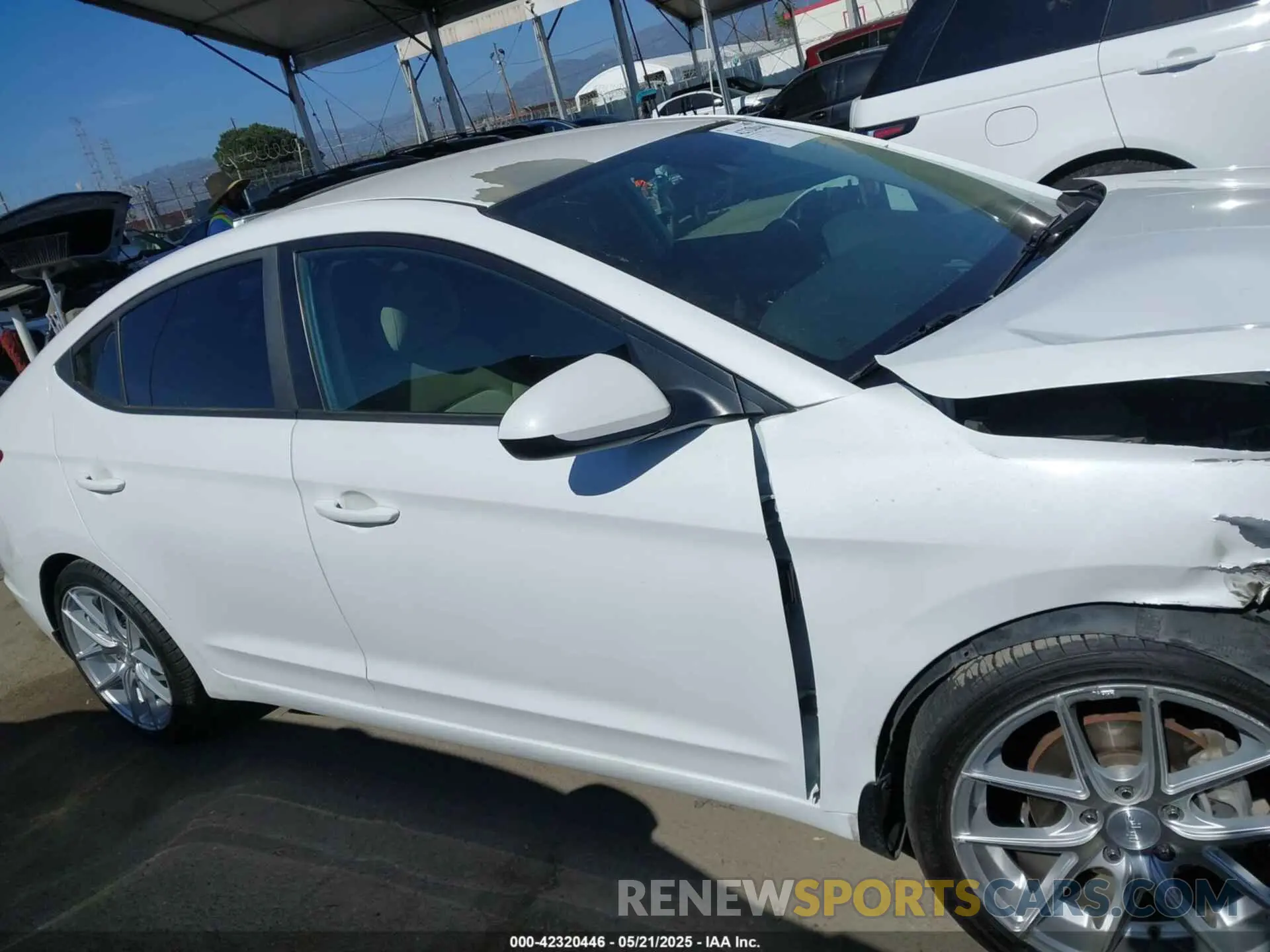 13 Photograph of a damaged car 5NPD74LF3LH503856 HYUNDAI ELANTRA 2020
