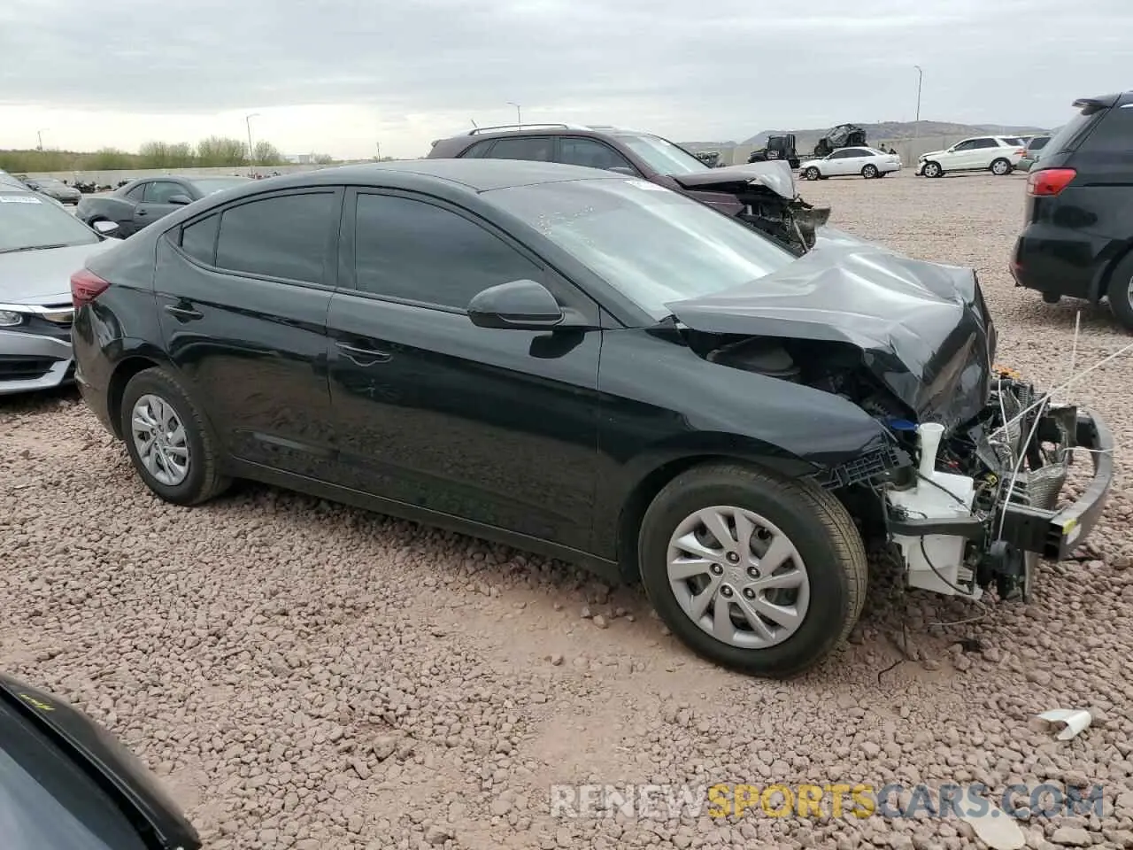 4 Photograph of a damaged car 5NPD74LF3LH518521 HYUNDAI ELANTRA 2020