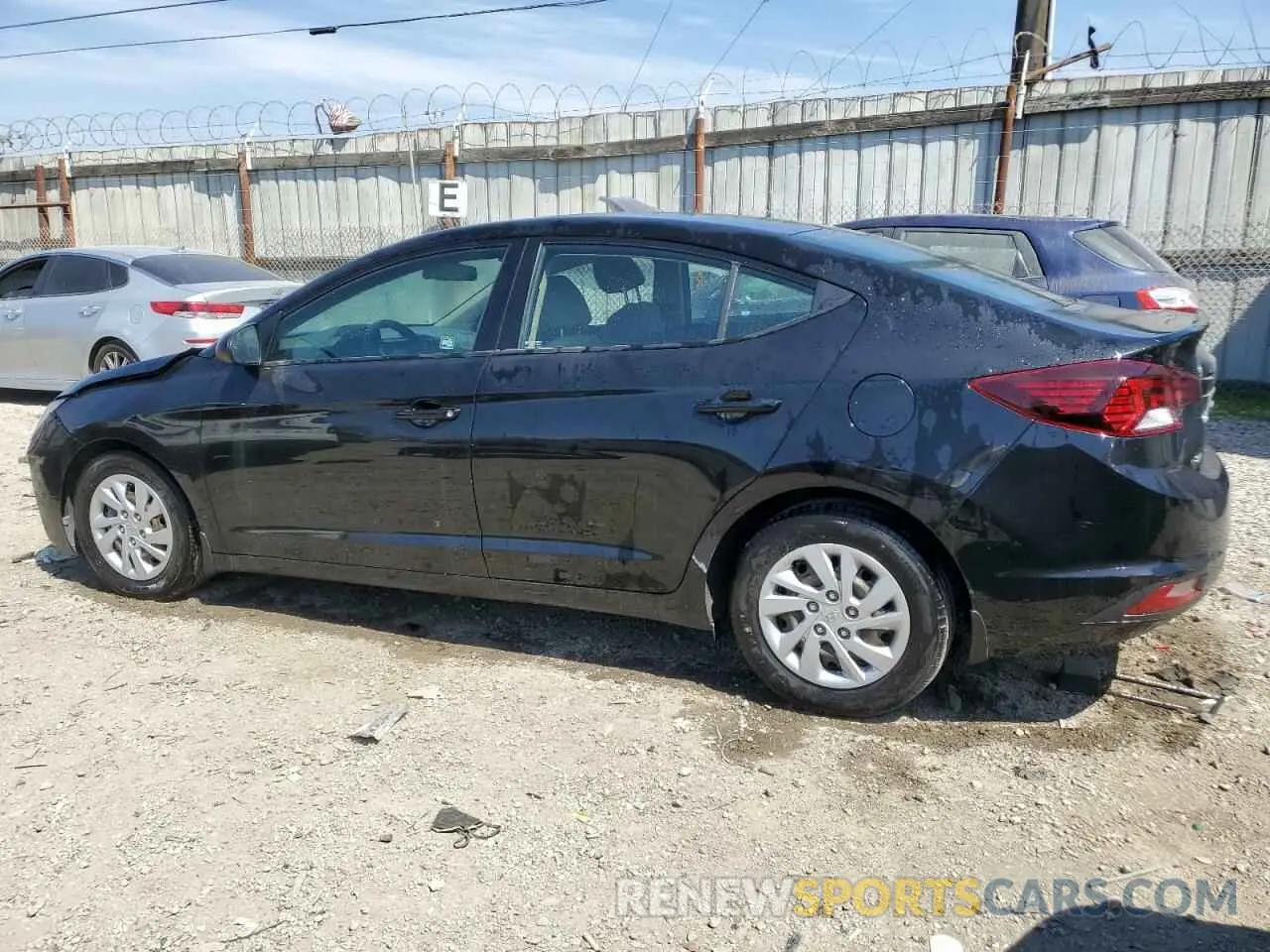 2 Photograph of a damaged car 5NPD74LF3LH519667 HYUNDAI ELANTRA 2020