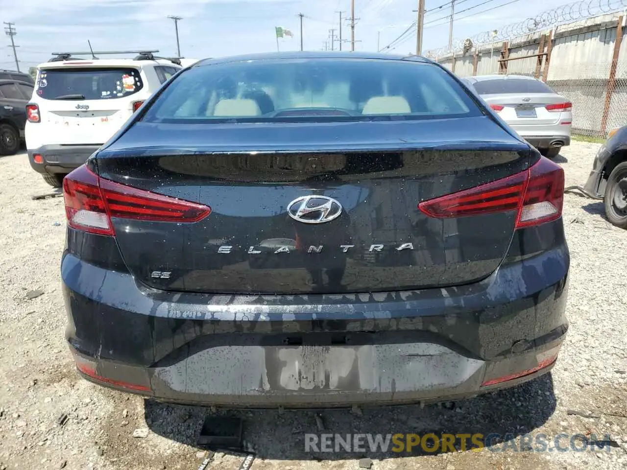 6 Photograph of a damaged car 5NPD74LF3LH519667 HYUNDAI ELANTRA 2020