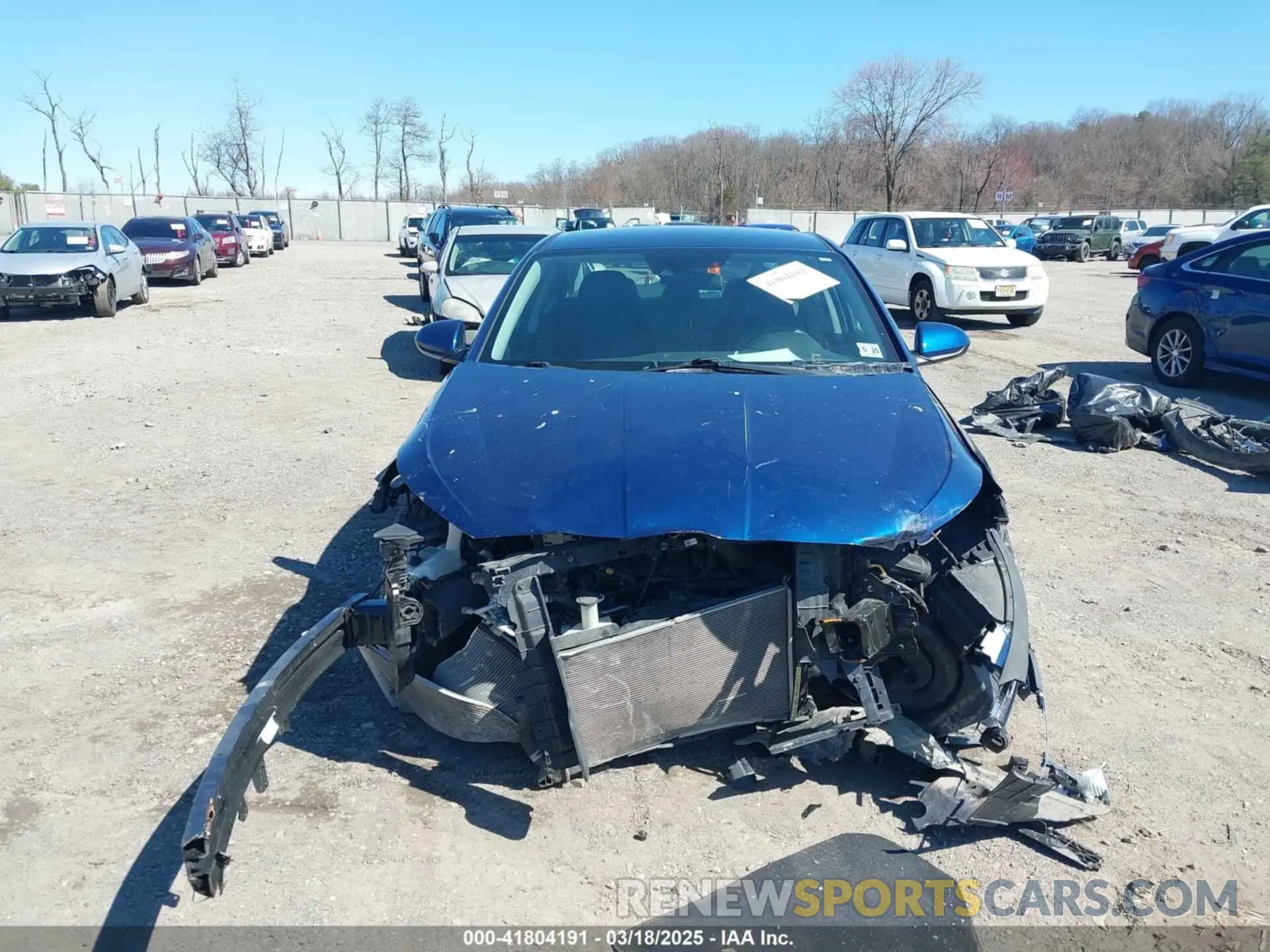 12 Photograph of a damaged car 5NPD74LF3LH528109 HYUNDAI ELANTRA 2020