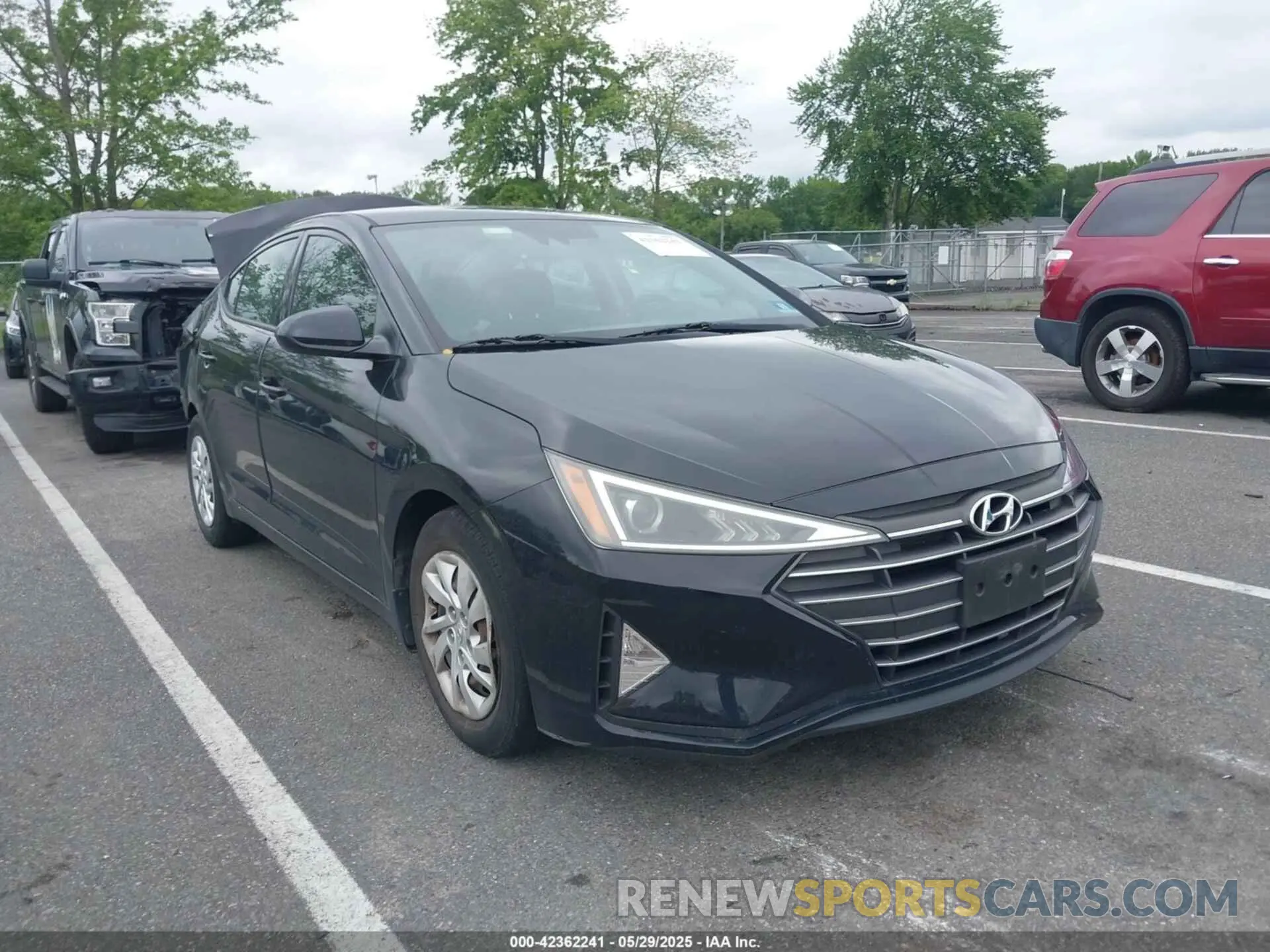 1 Photograph of a damaged car 5NPD74LF3LH541927 HYUNDAI ELANTRA 2020
