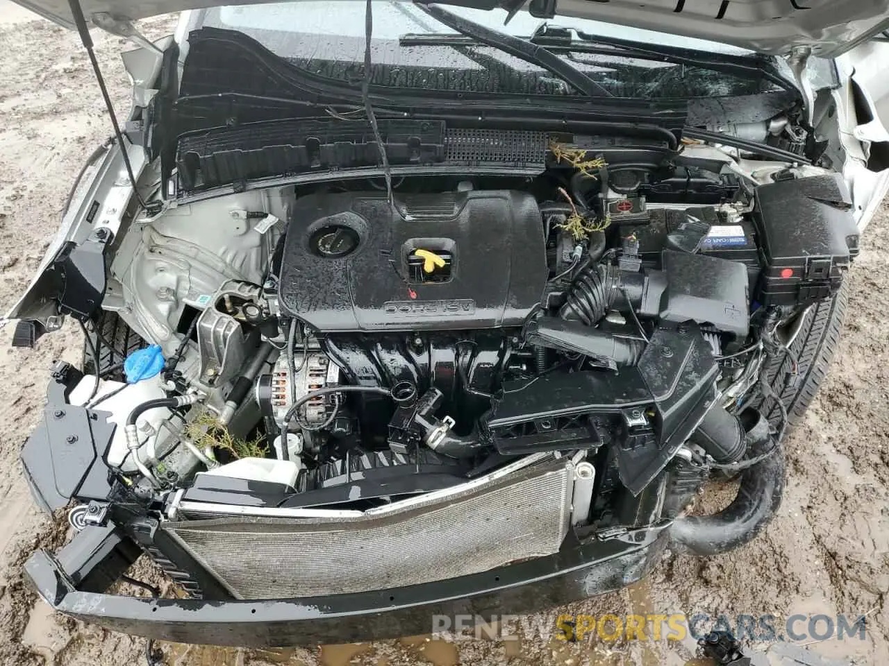 12 Photograph of a damaged car 5NPD74LF3LH560056 HYUNDAI ELANTRA 2020