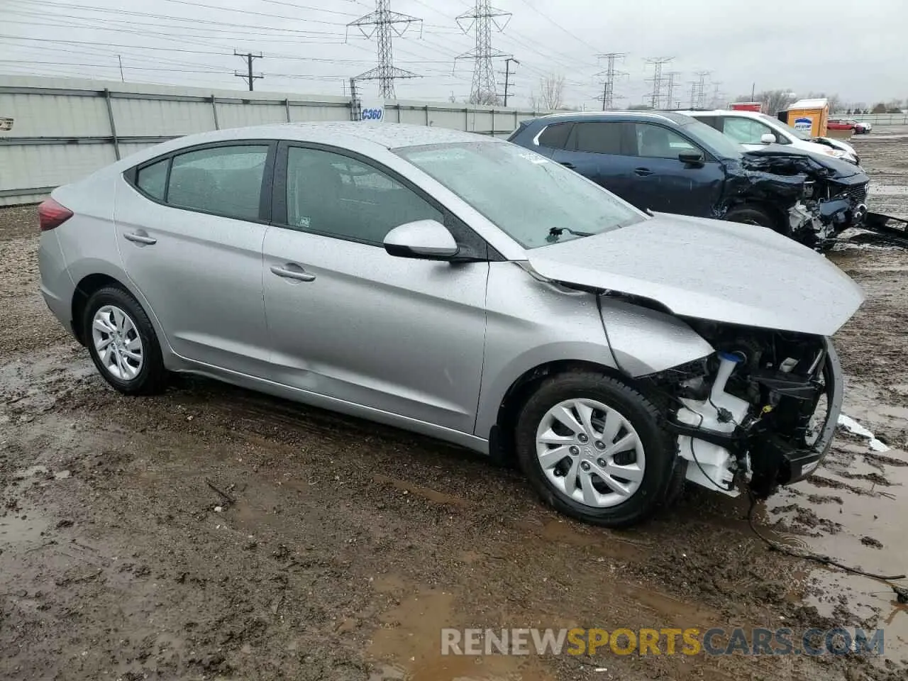 4 Photograph of a damaged car 5NPD74LF3LH560056 HYUNDAI ELANTRA 2020