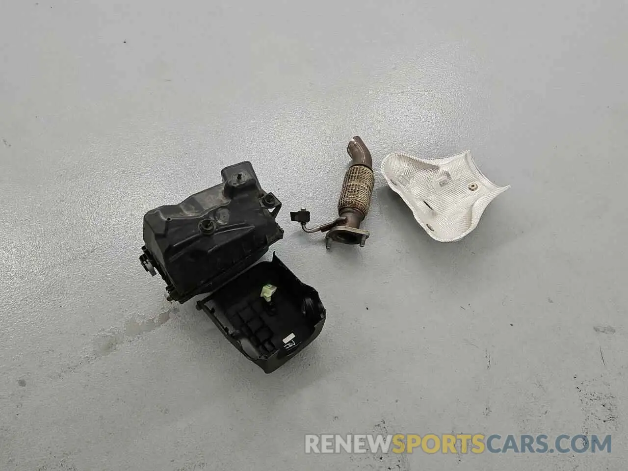 12 Photograph of a damaged car 5NPD74LF3LH604346 HYUNDAI ELANTRA 2020