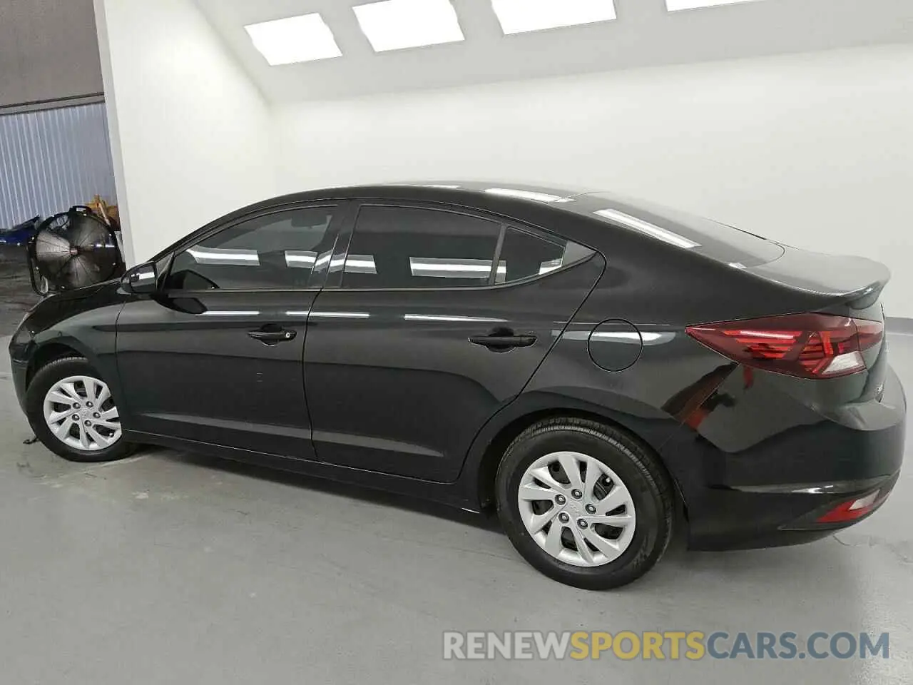 2 Photograph of a damaged car 5NPD74LF3LH604346 HYUNDAI ELANTRA 2020