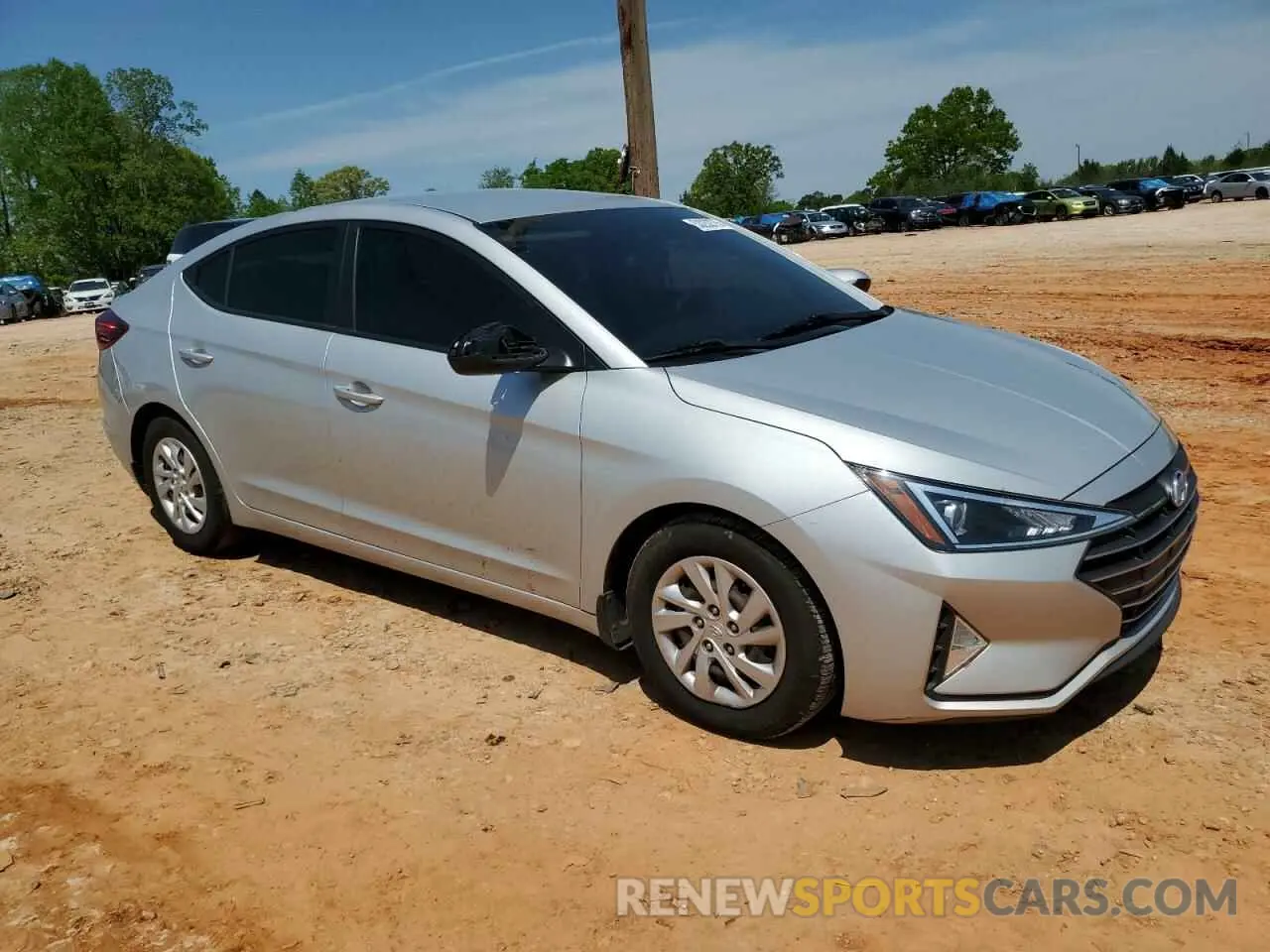 4 Photograph of a damaged car 5NPD74LF4LH503140 HYUNDAI ELANTRA 2020