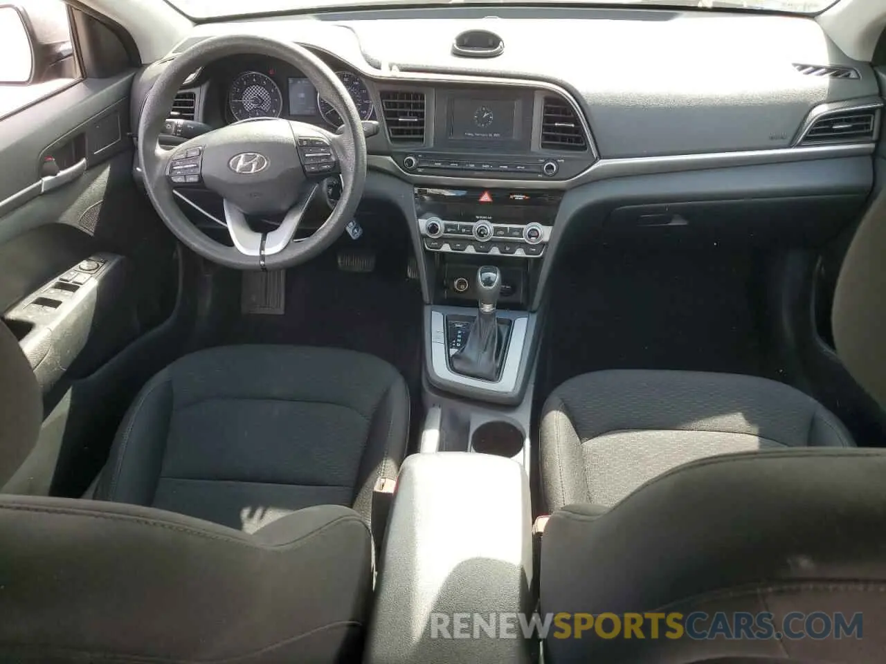 8 Photograph of a damaged car 5NPD74LF4LH505650 HYUNDAI ELANTRA 2020