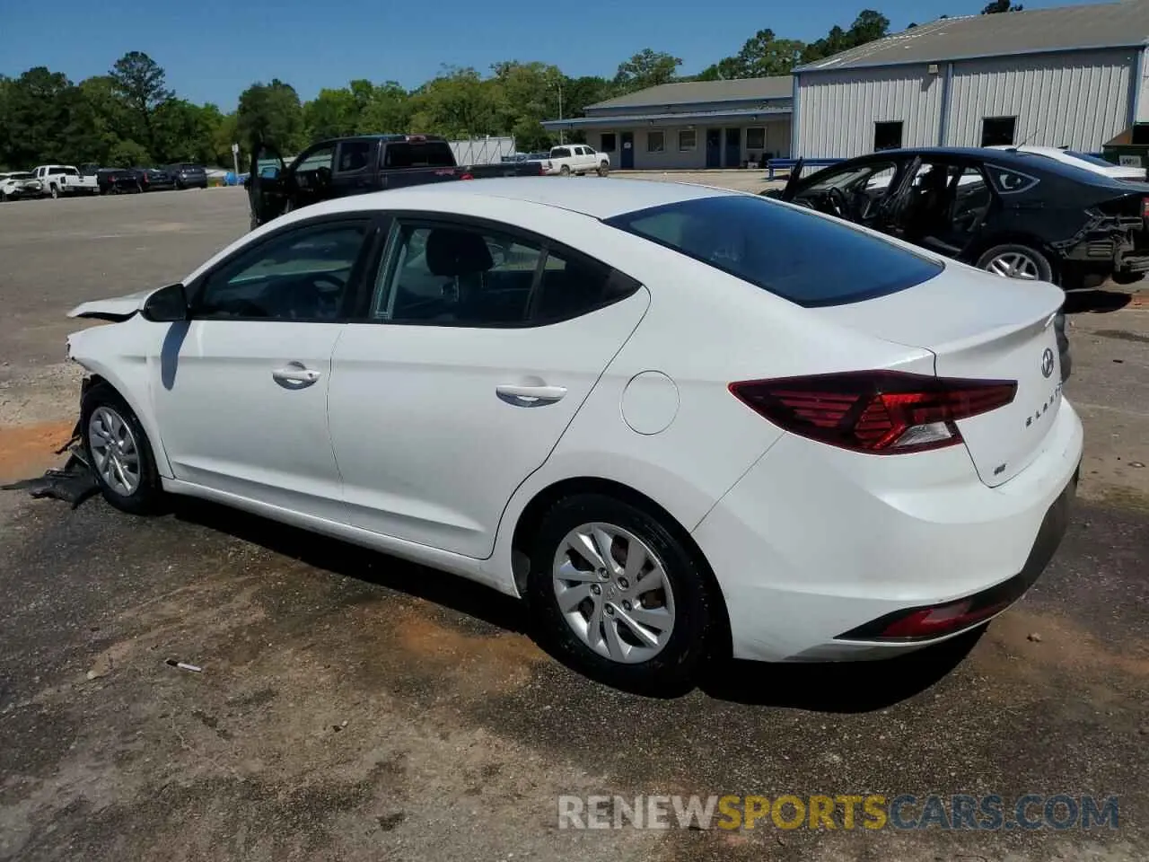 2 Photograph of a damaged car 5NPD74LF4LH580638 HYUNDAI ELANTRA 2020