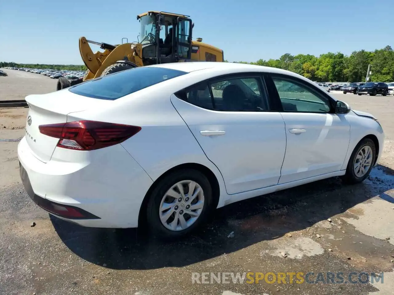 3 Photograph of a damaged car 5NPD74LF4LH580638 HYUNDAI ELANTRA 2020