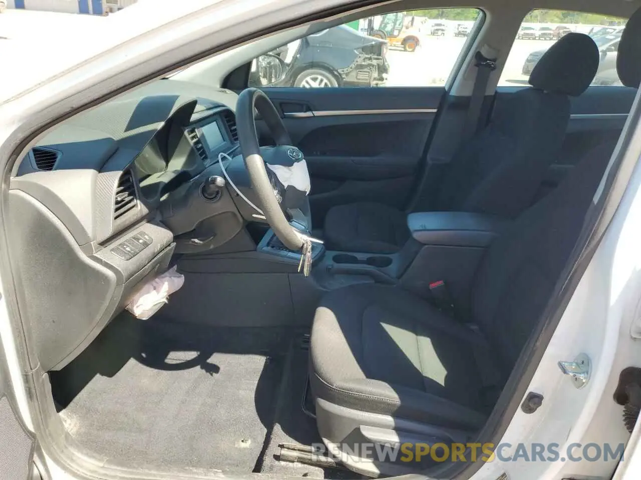7 Photograph of a damaged car 5NPD74LF4LH580638 HYUNDAI ELANTRA 2020