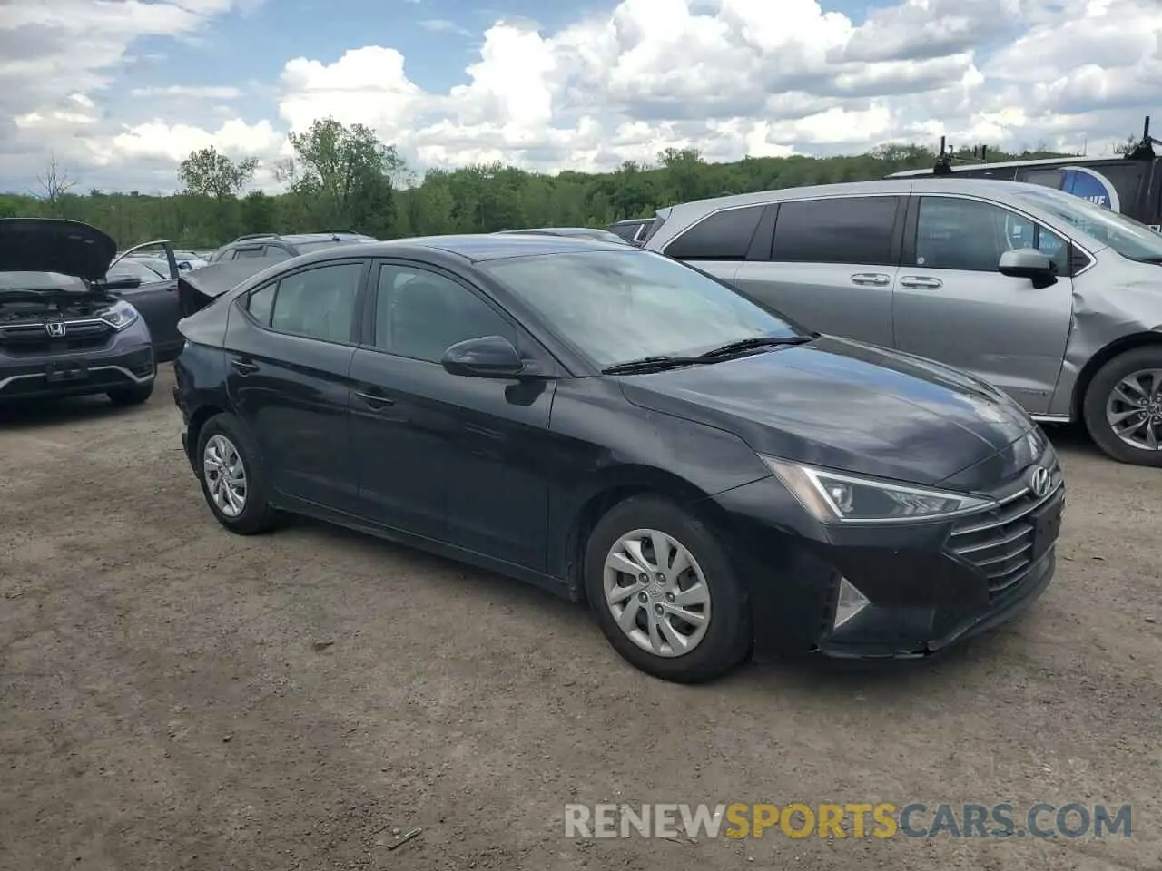 4 Photograph of a damaged car 5NPD74LF4LH603951 HYUNDAI ELANTRA 2020