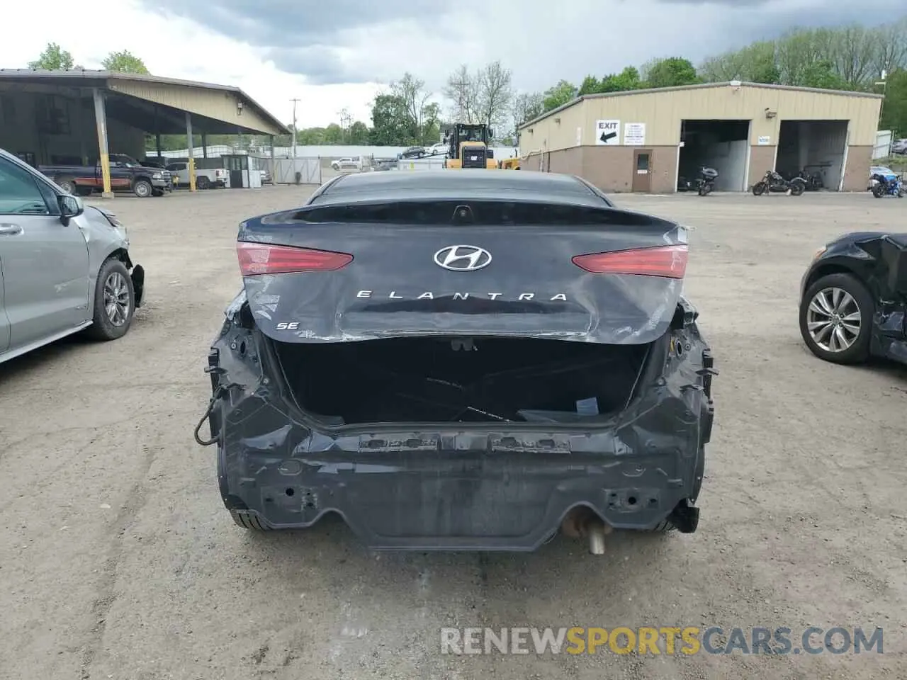 6 Photograph of a damaged car 5NPD74LF4LH603951 HYUNDAI ELANTRA 2020