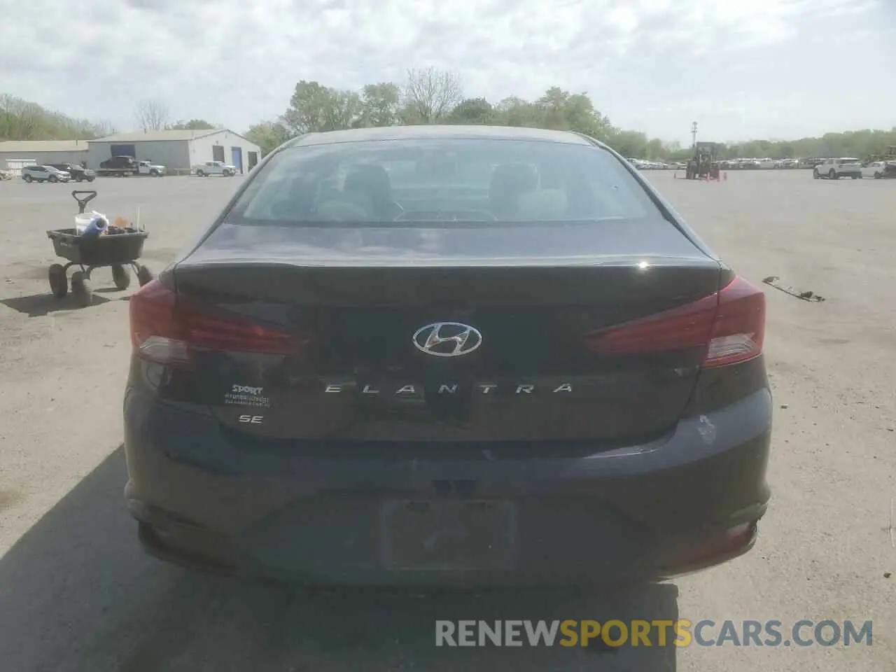 6 Photograph of a damaged car 5NPD74LF4LH616621 HYUNDAI ELANTRA 2020