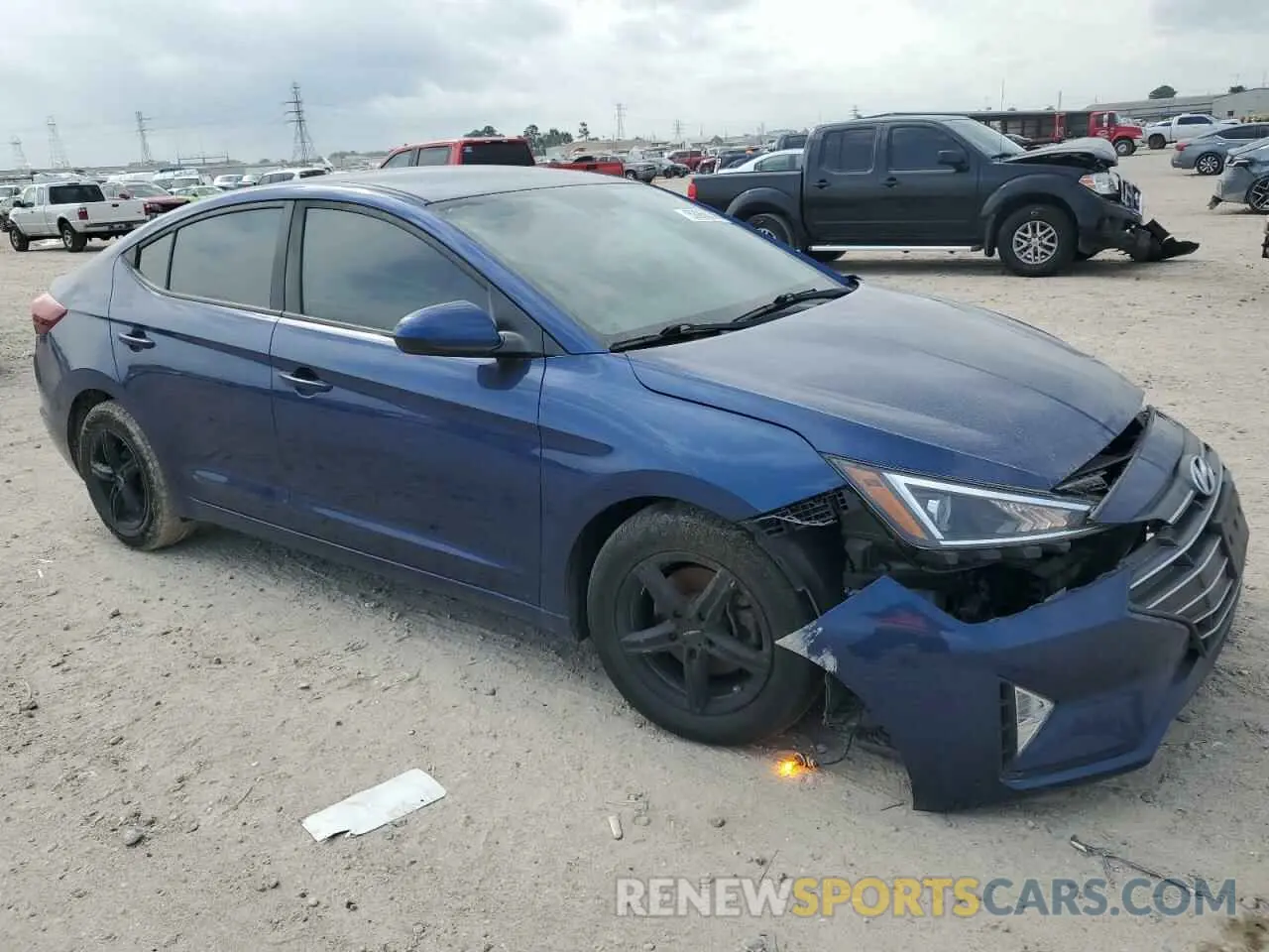 4 Photograph of a damaged car 5NPD74LF5LH495176 HYUNDAI ELANTRA 2020