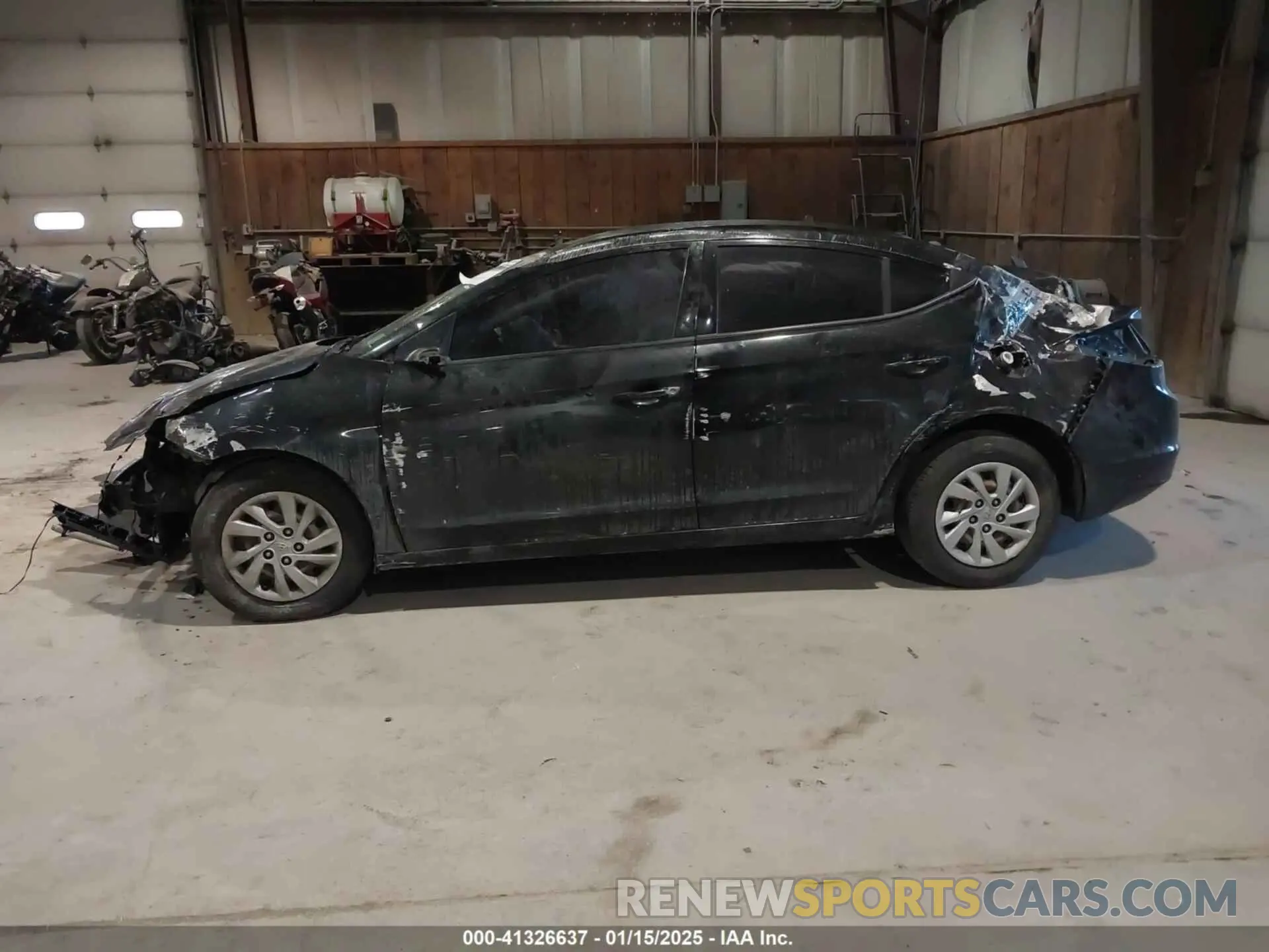 13 Photograph of a damaged car 5NPD74LF5LH515345 HYUNDAI ELANTRA 2020