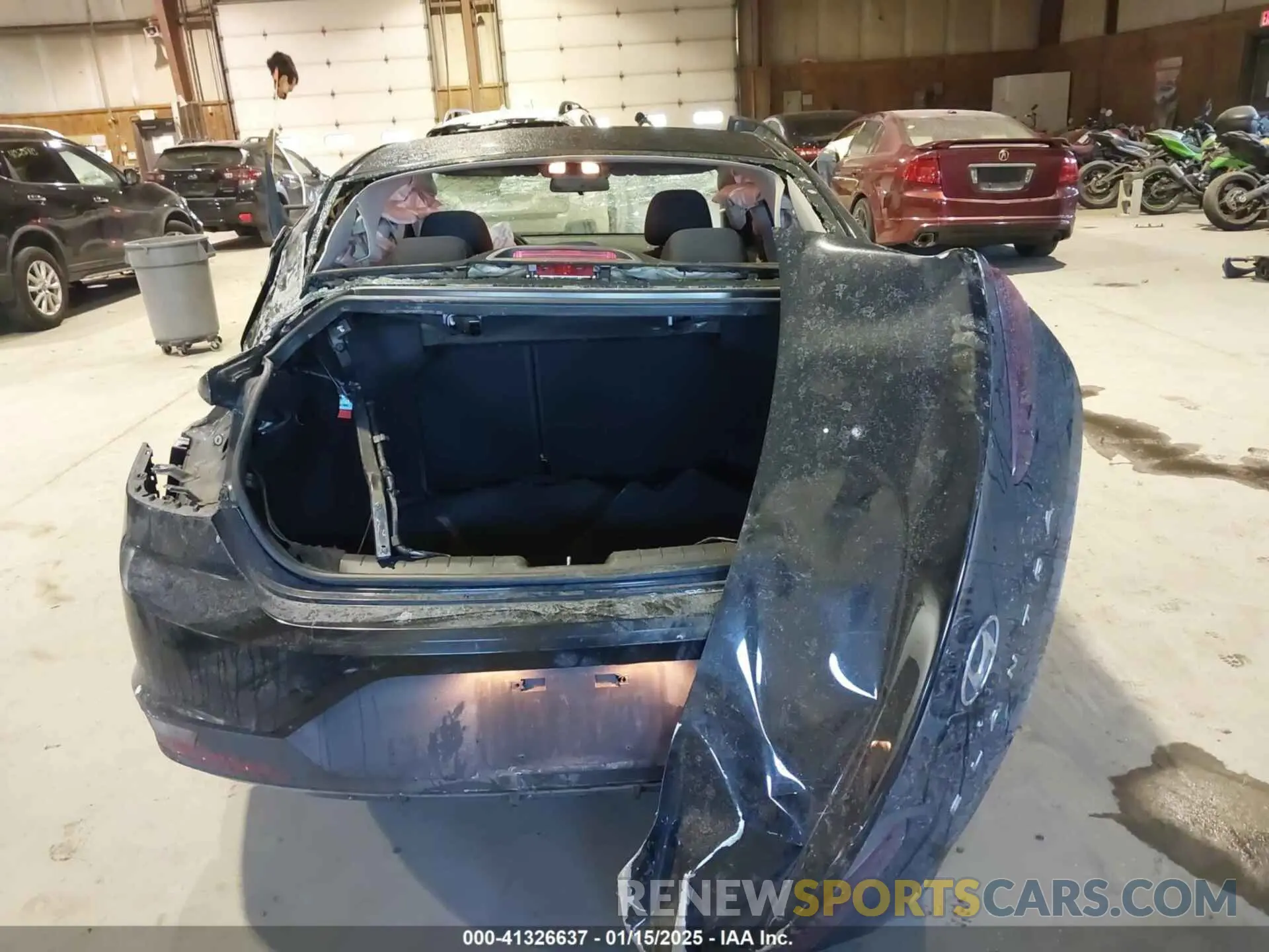 15 Photograph of a damaged car 5NPD74LF5LH515345 HYUNDAI ELANTRA 2020