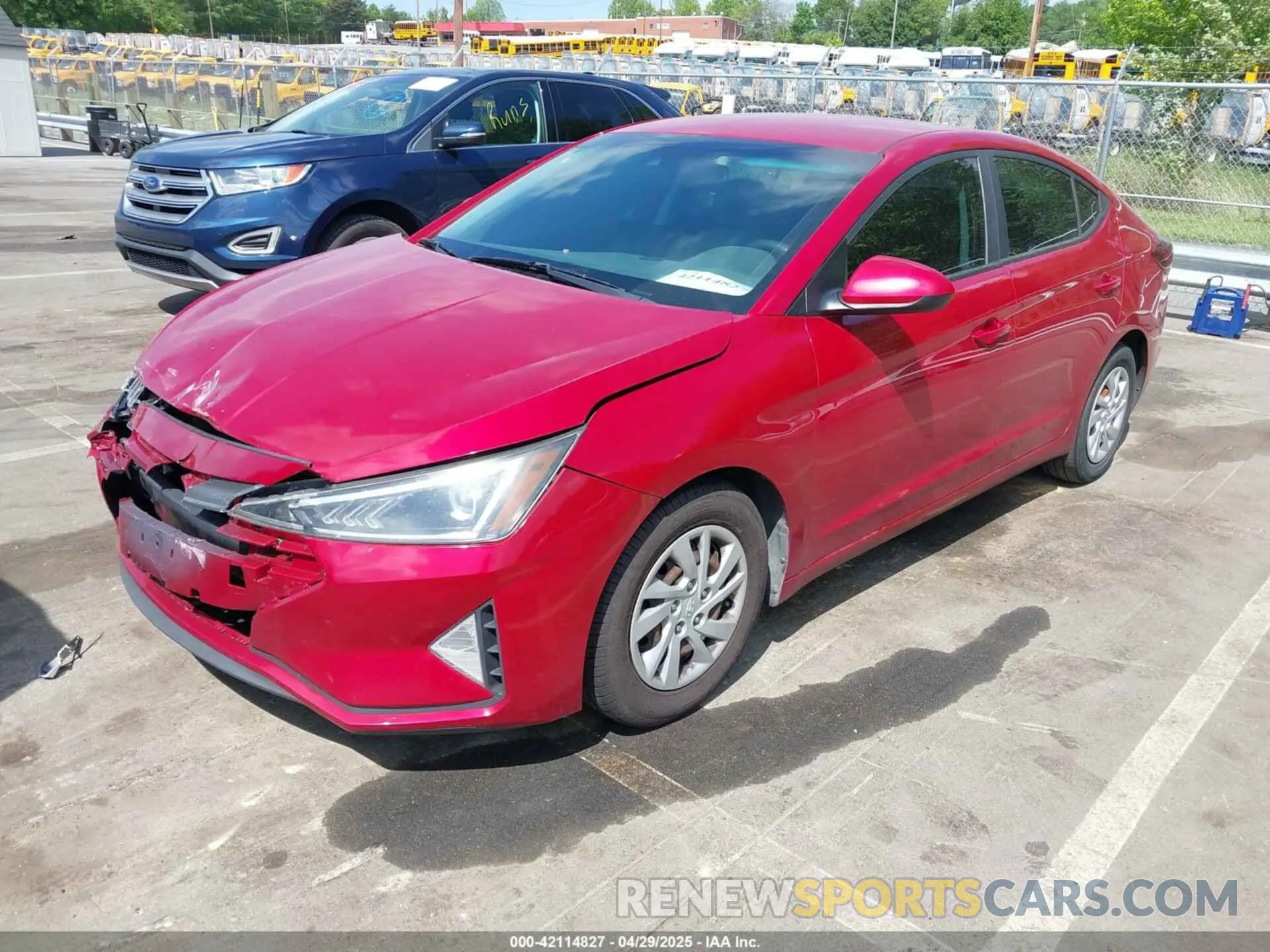 2 Photograph of a damaged car 5NPD74LF5LH523929 HYUNDAI ELANTRA 2020