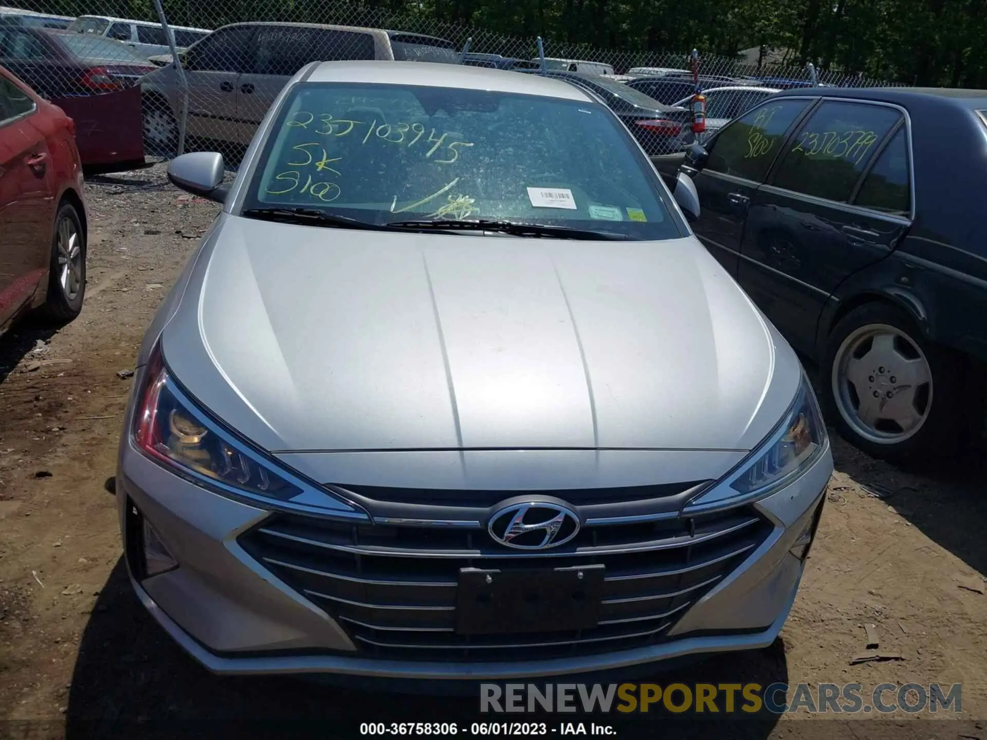 6 Photograph of a damaged car 5NPD74LF5LH529455 HYUNDAI ELANTRA 2020