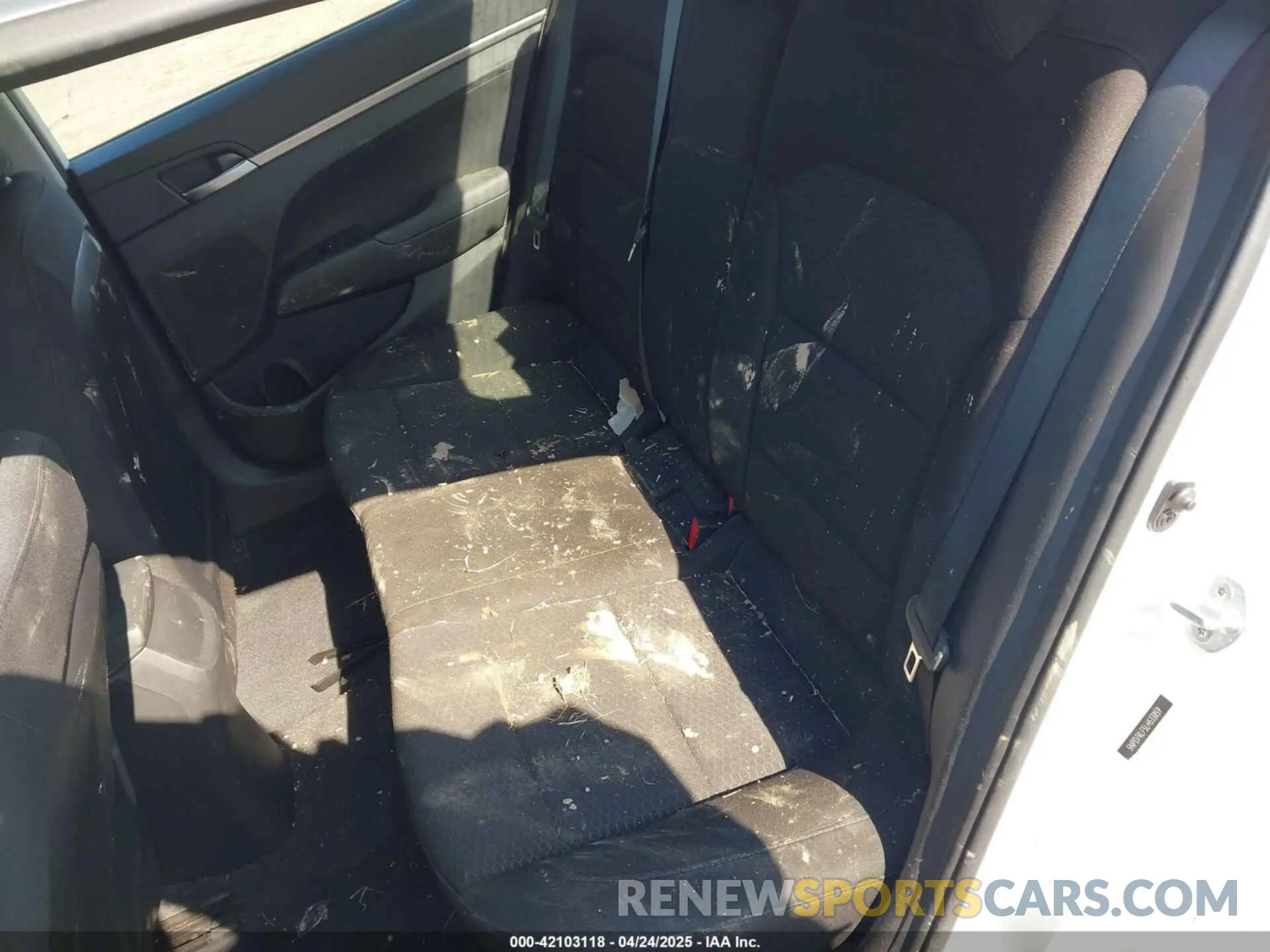 8 Photograph of a damaged car 5NPD74LF5LH533859 HYUNDAI ELANTRA 2020