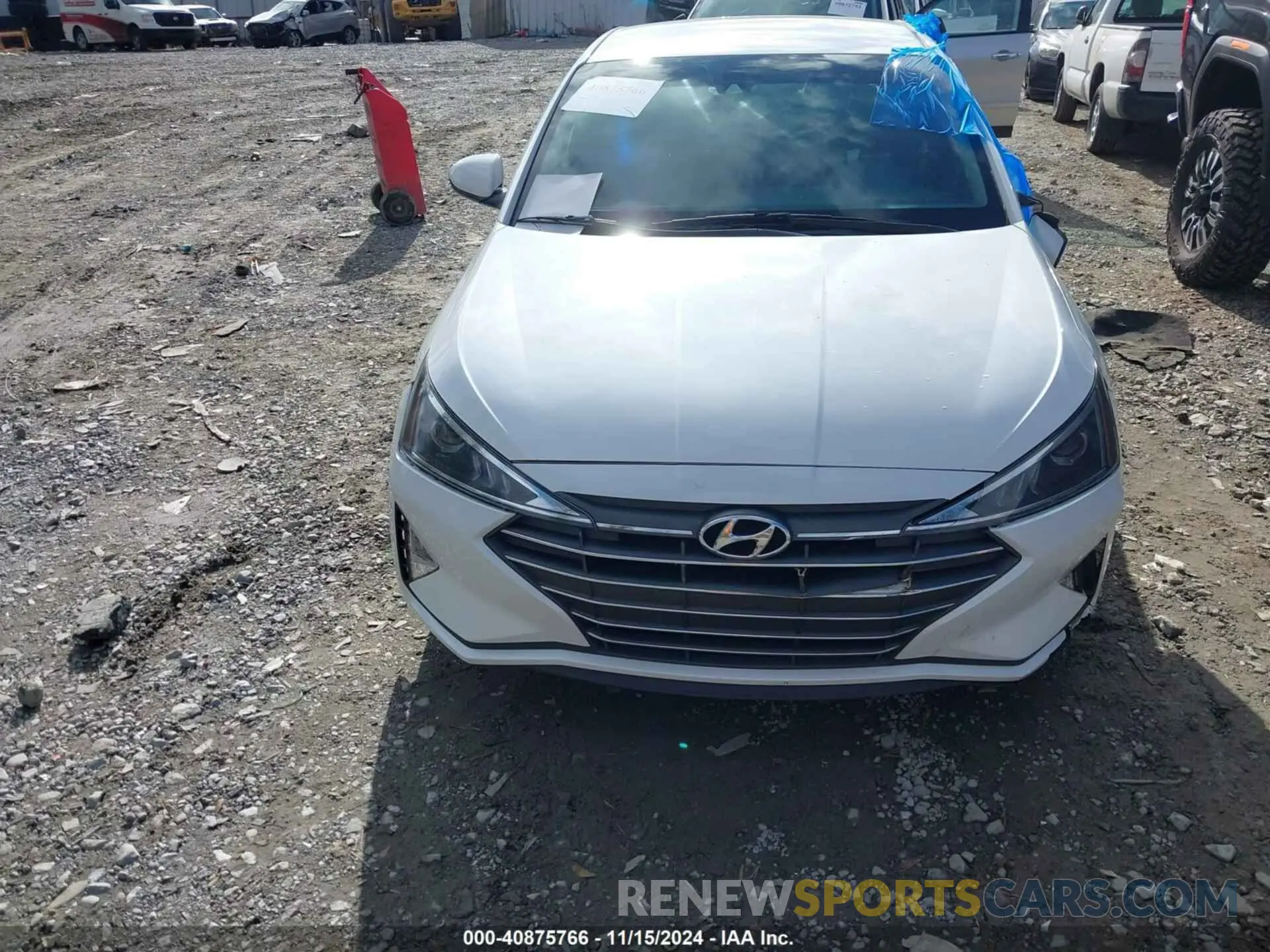 12 Photograph of a damaged car 5NPD74LF5LH557921 HYUNDAI ELANTRA 2020
