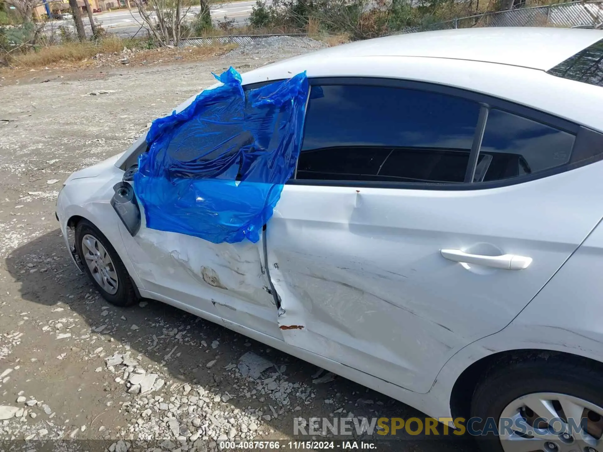 14 Photograph of a damaged car 5NPD74LF5LH557921 HYUNDAI ELANTRA 2020
