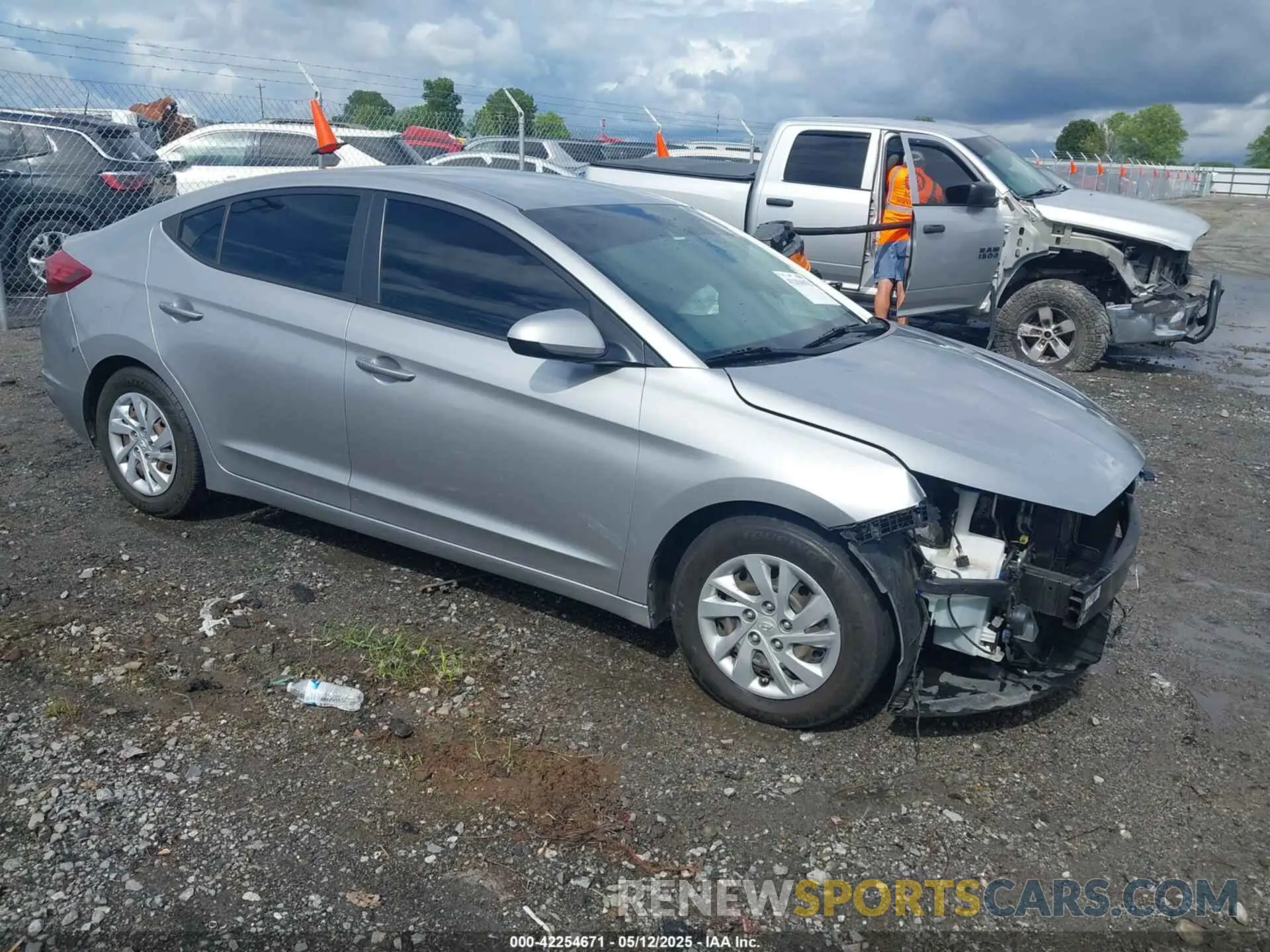 1 Photograph of a damaged car 5NPD74LF5LH596749 HYUNDAI ELANTRA 2020