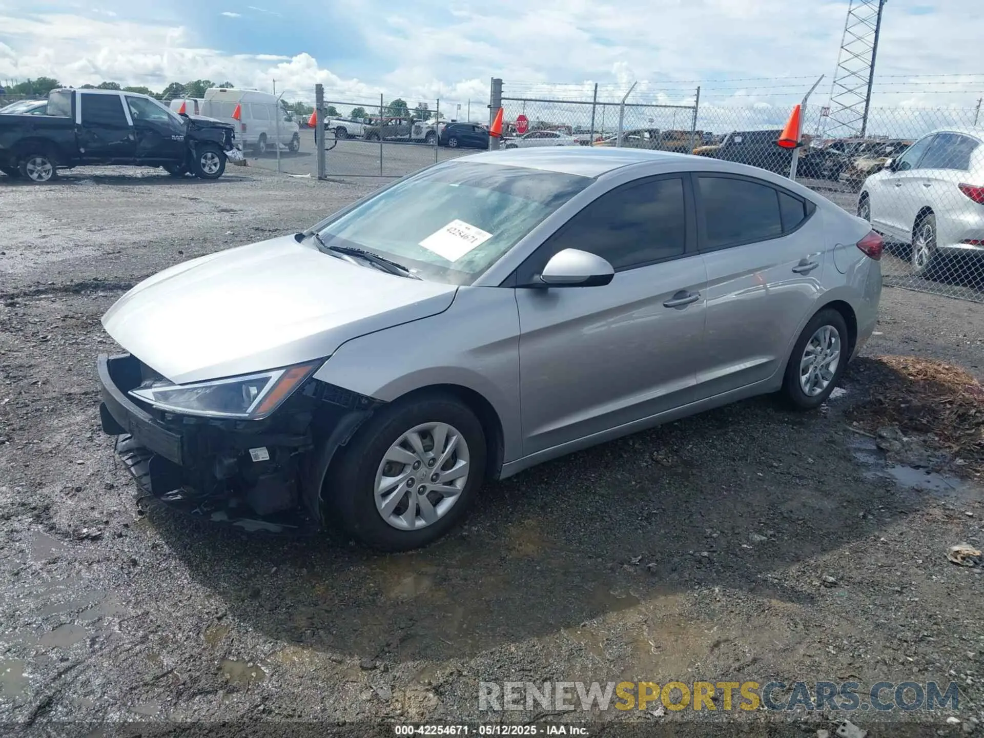 2 Photograph of a damaged car 5NPD74LF5LH596749 HYUNDAI ELANTRA 2020