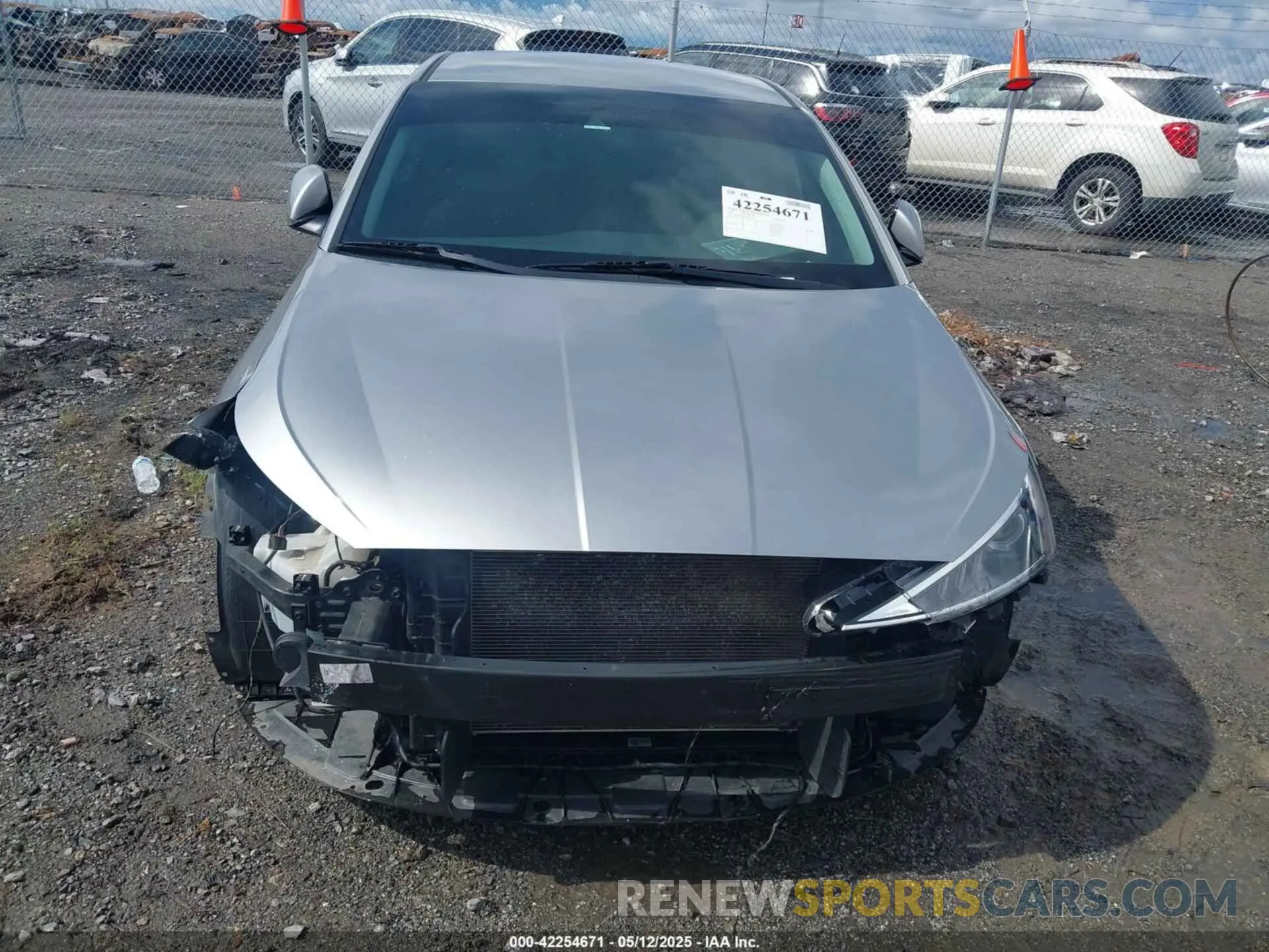 6 Photograph of a damaged car 5NPD74LF5LH596749 HYUNDAI ELANTRA 2020