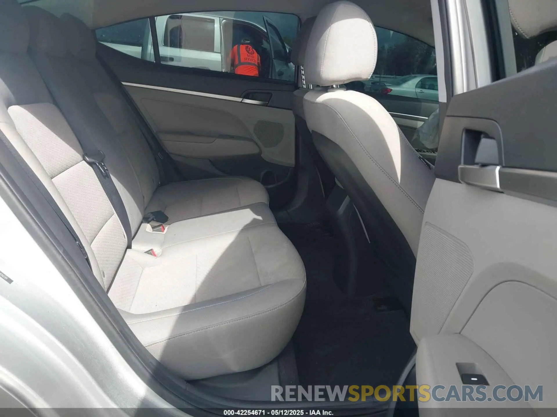 8 Photograph of a damaged car 5NPD74LF5LH596749 HYUNDAI ELANTRA 2020