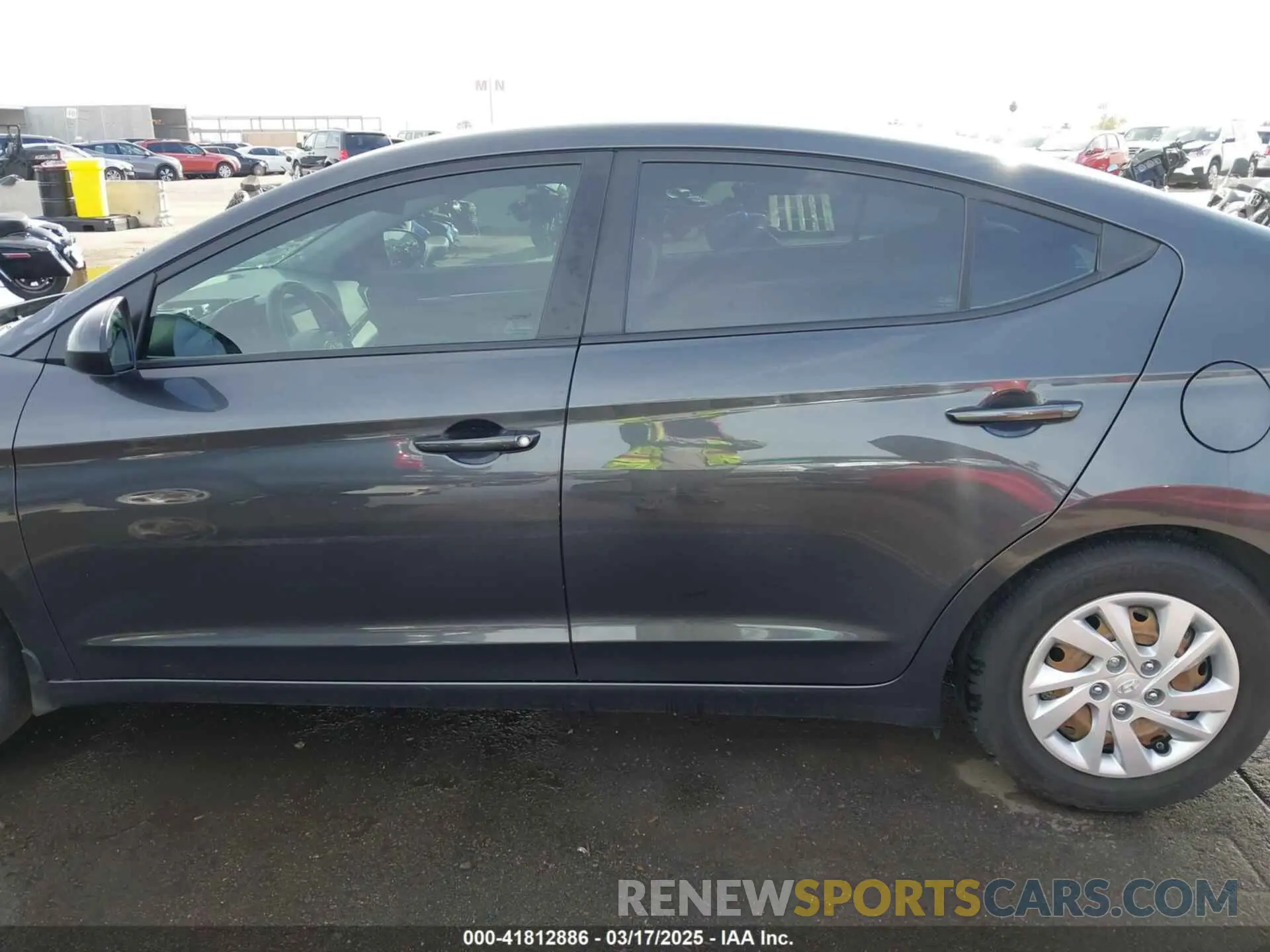 15 Photograph of a damaged car 5NPD74LF5LH603604 HYUNDAI ELANTRA 2020