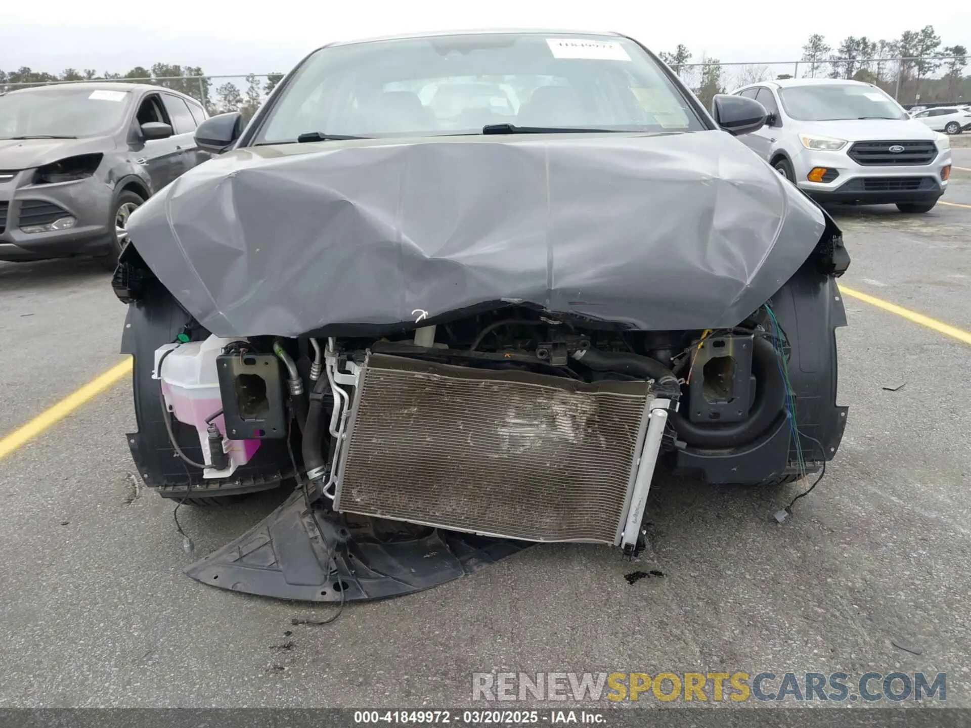 6 Photograph of a damaged car 5NPD74LF5LH615445 HYUNDAI ELANTRA 2020