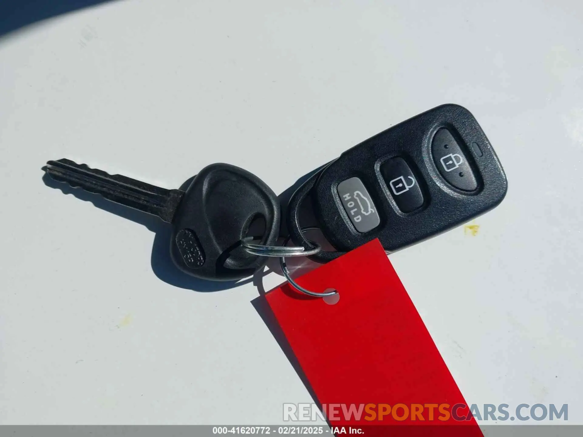 11 Photograph of a damaged car 5NPD74LF5LH619835 HYUNDAI ELANTRA 2020