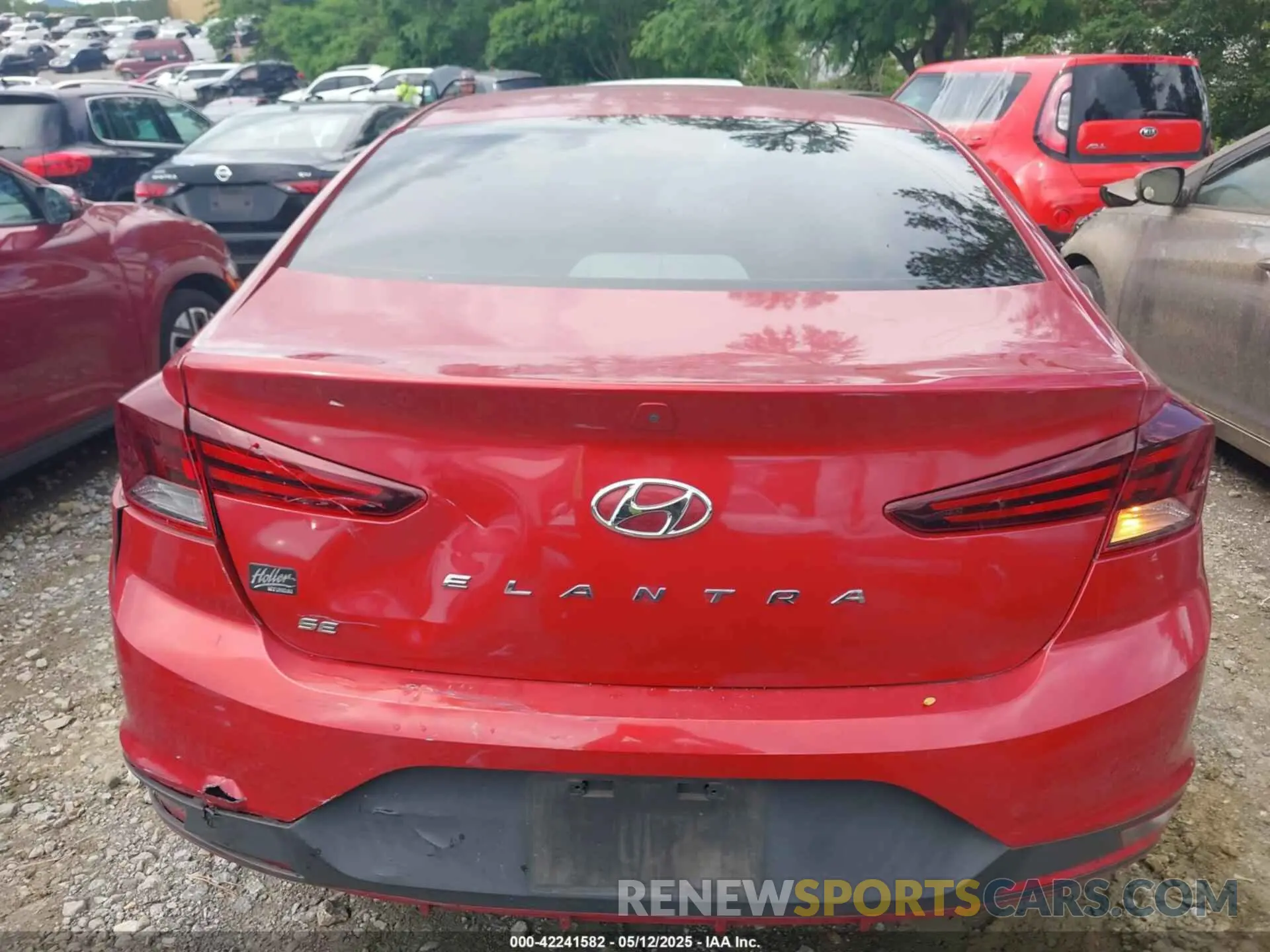 16 Photograph of a damaged car 5NPD74LF6LH491623 HYUNDAI ELANTRA 2020