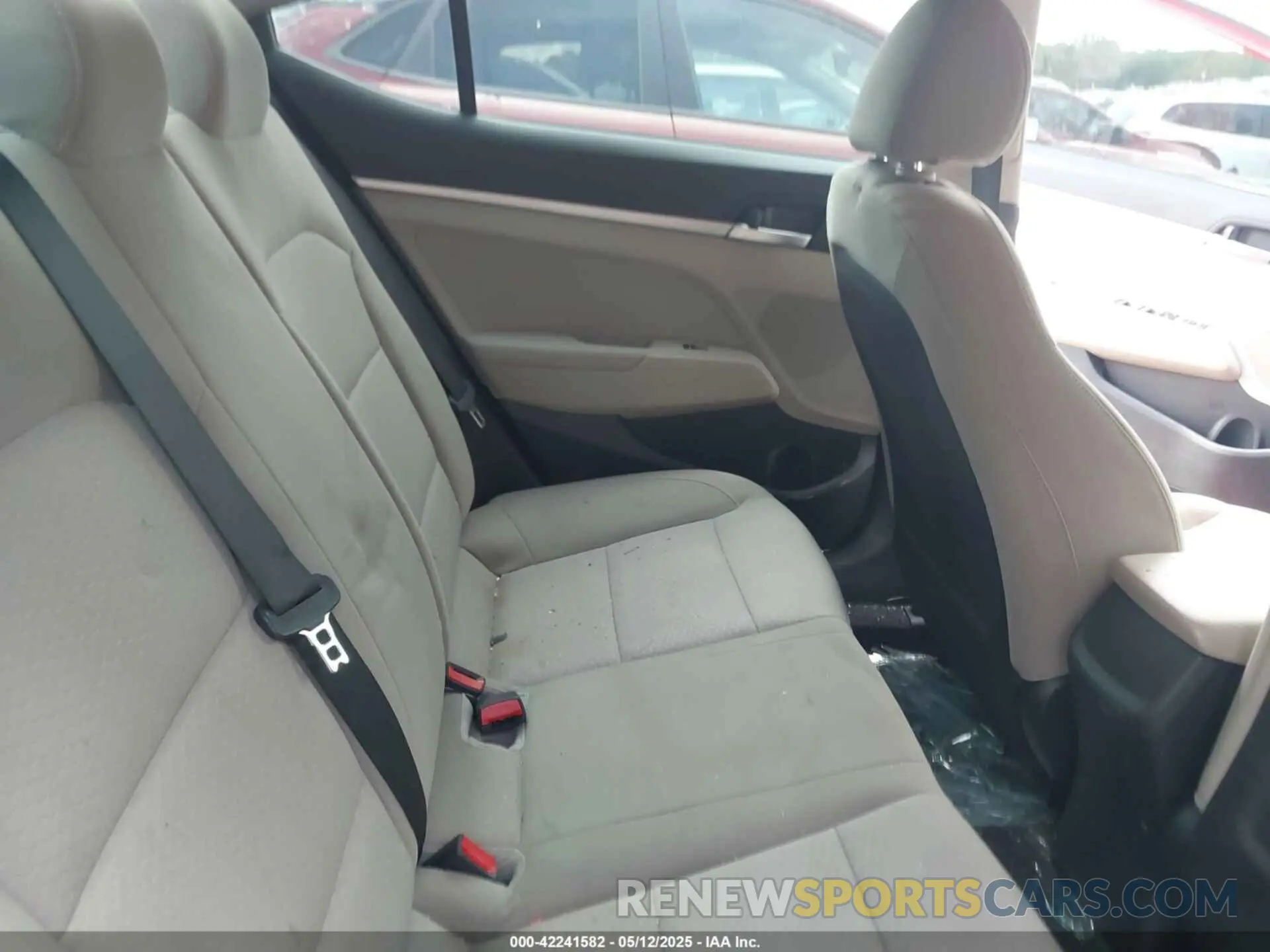 8 Photograph of a damaged car 5NPD74LF6LH491623 HYUNDAI ELANTRA 2020