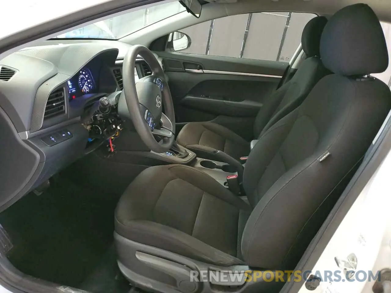 7 Photograph of a damaged car 5NPD74LF6LH504242 HYUNDAI ELANTRA 2020