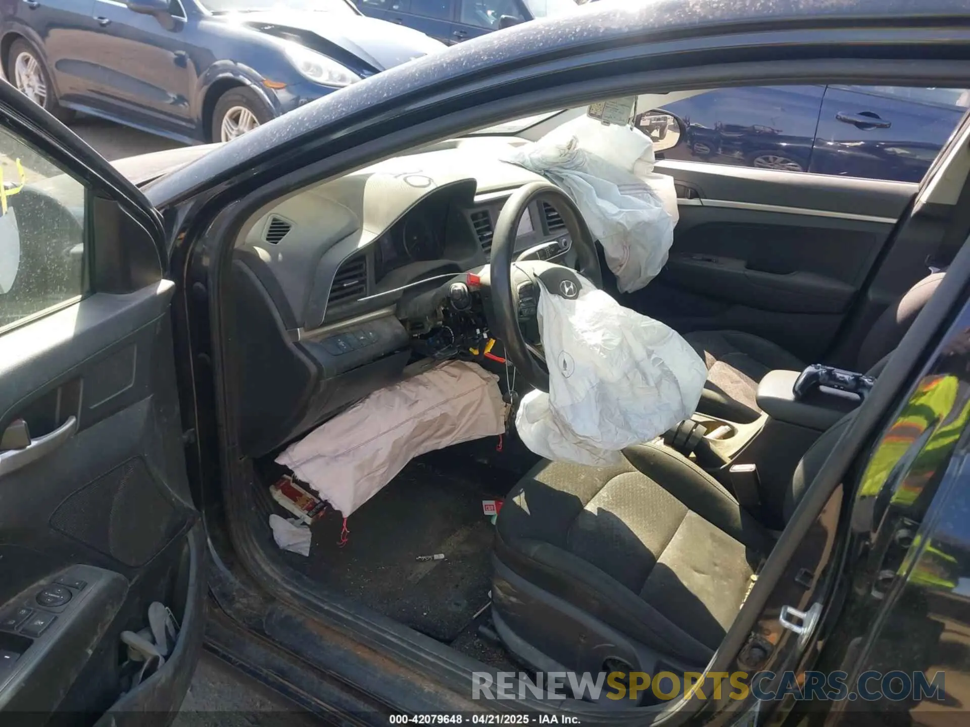 5 Photograph of a damaged car 5NPD74LF6LH521462 HYUNDAI ELANTRA 2020