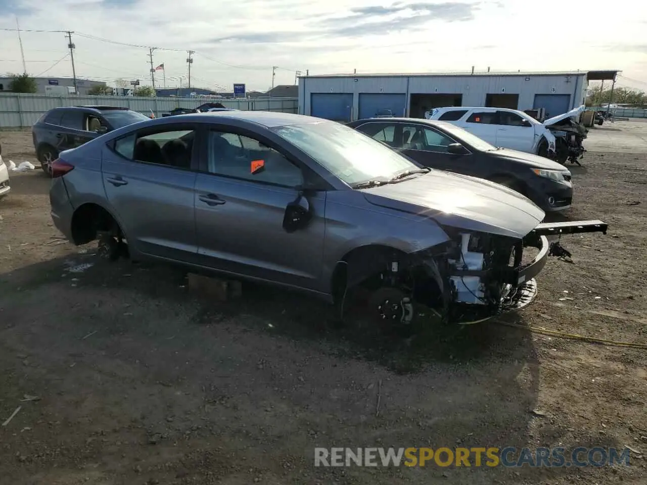 4 Photograph of a damaged car 5NPD74LF6LH526922 HYUNDAI ELANTRA 2020